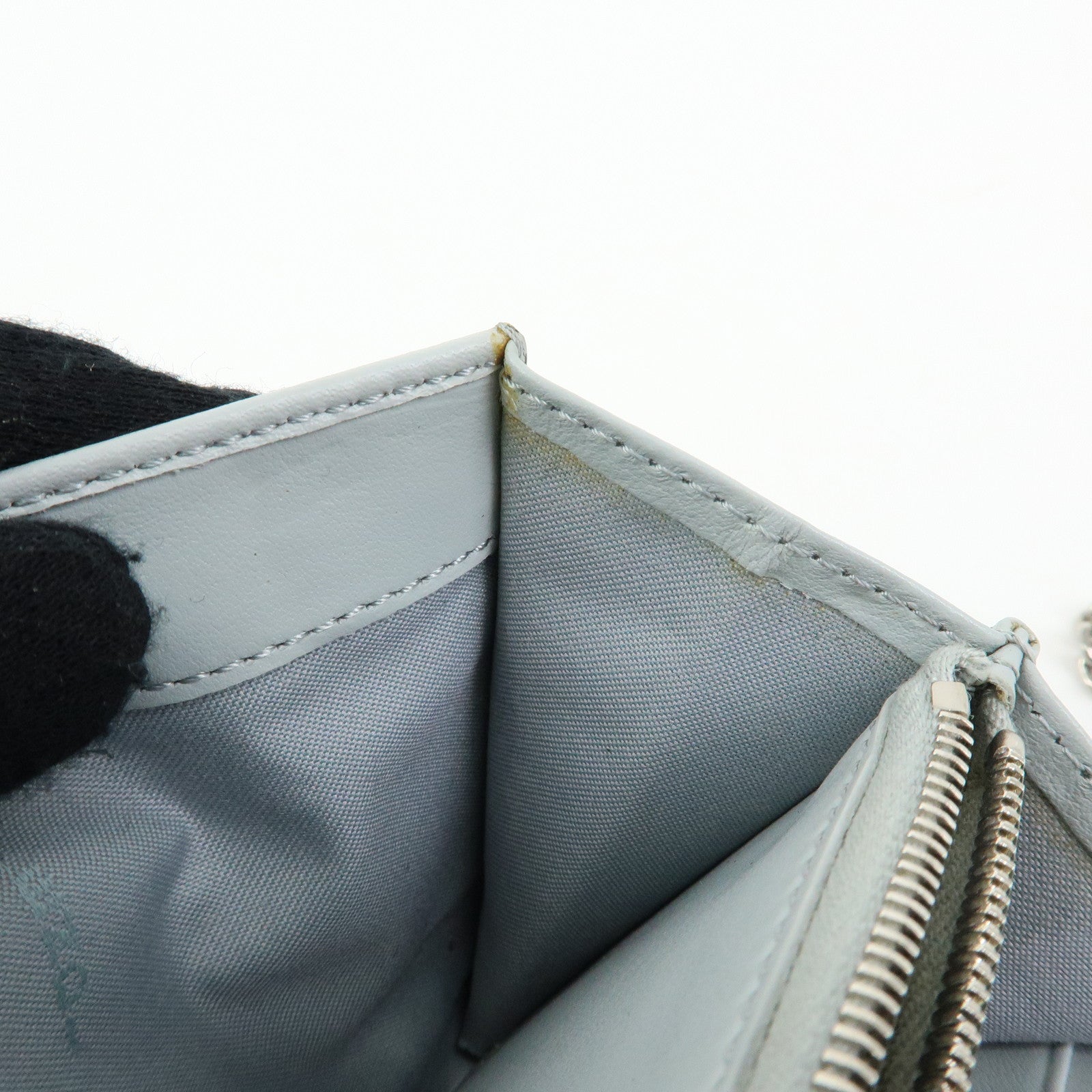 FENDI Leather Studs Chain Shoulder Wallet Long Wallet Gray 8M0365