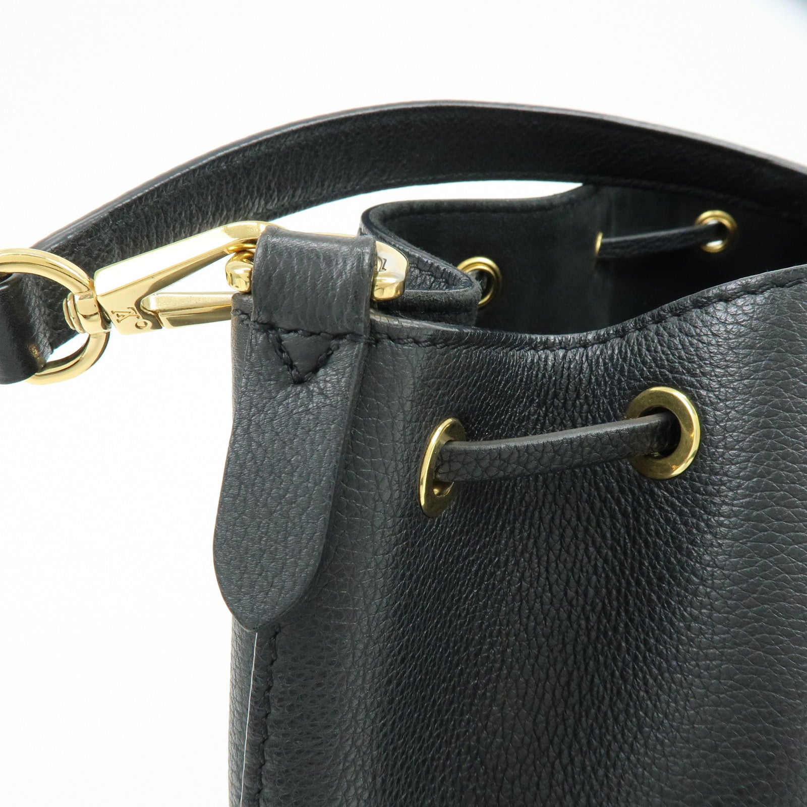 Louis Vuitton Lockme Bucket NV 2Way Bag Hand Bag Black M57687