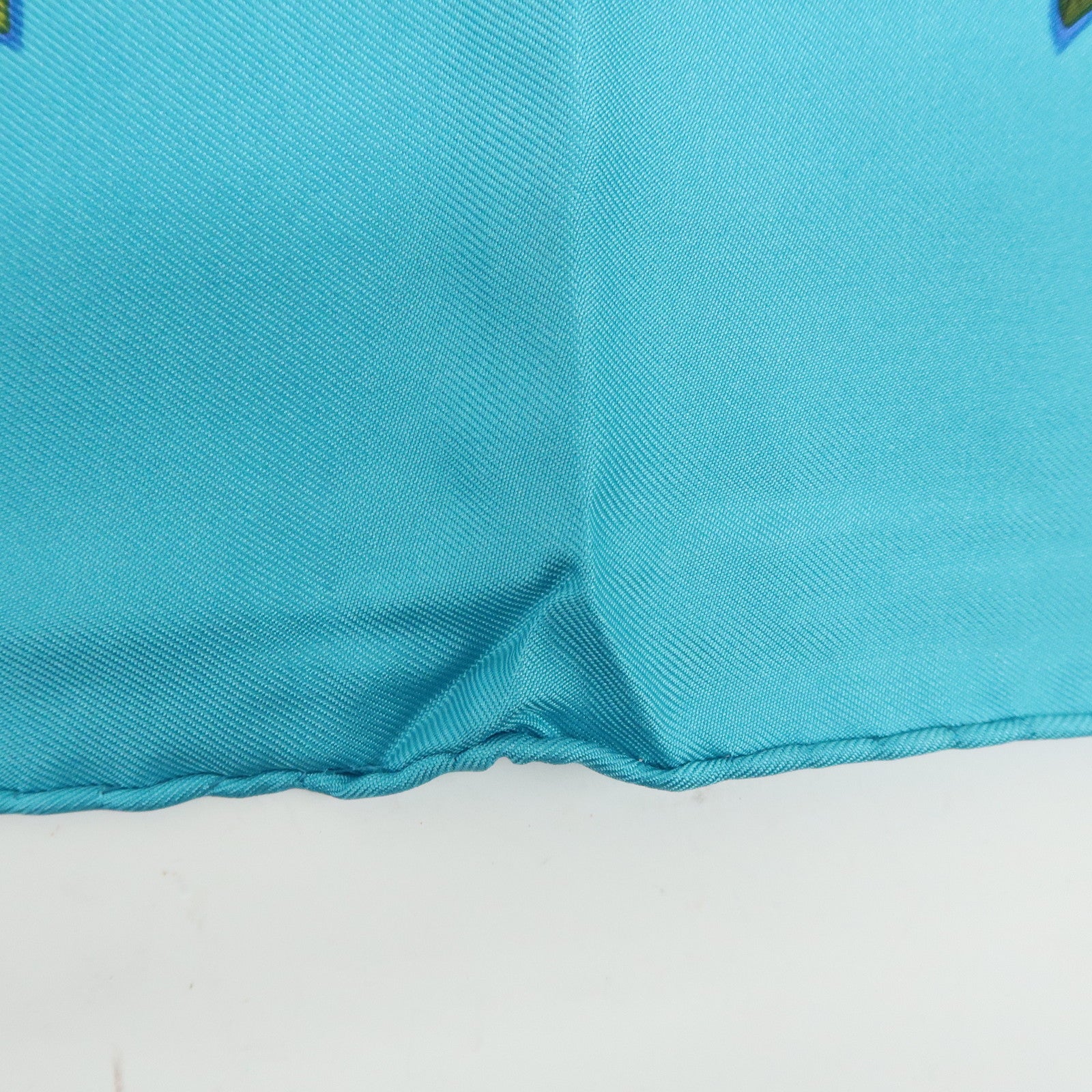 HERMES Carre 90 Silk 100% Scarf Annie Faivre Animal Print Blue