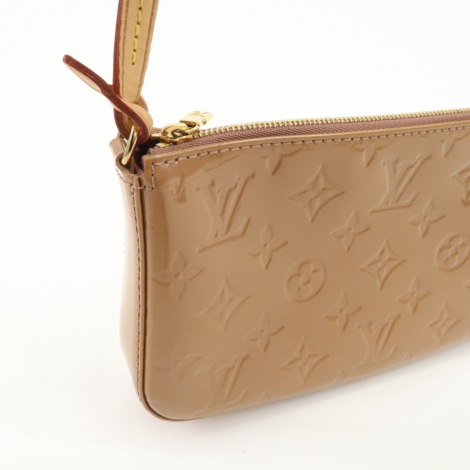 Louis Vuitton Monogram Vernis Pochette Accessoires Pouch M91575