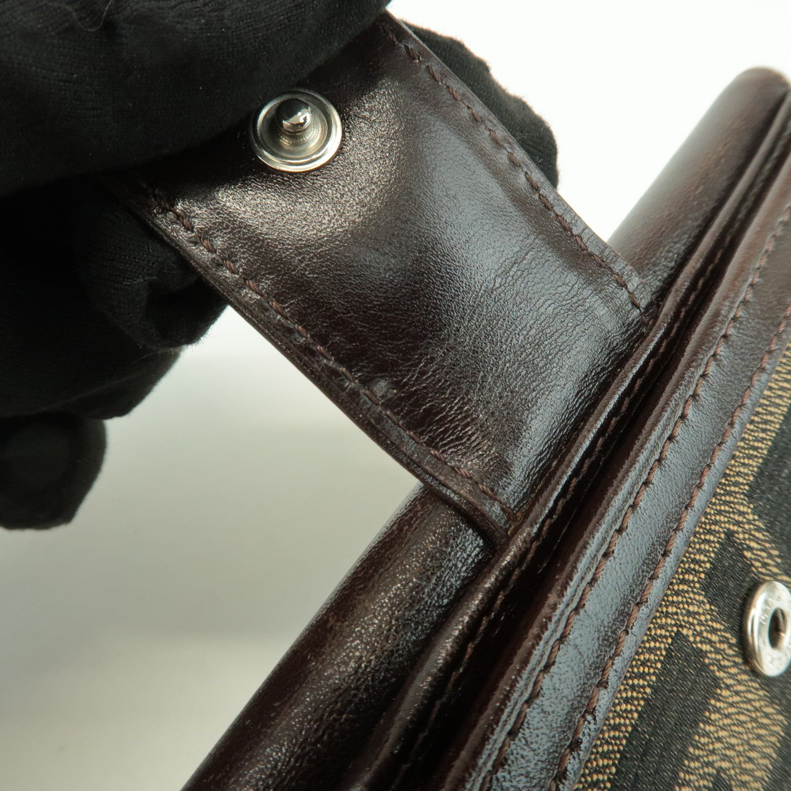 FENDI Zucca Leather Canvas Double Hook Bi-fold Wallet Brown 30795 Used