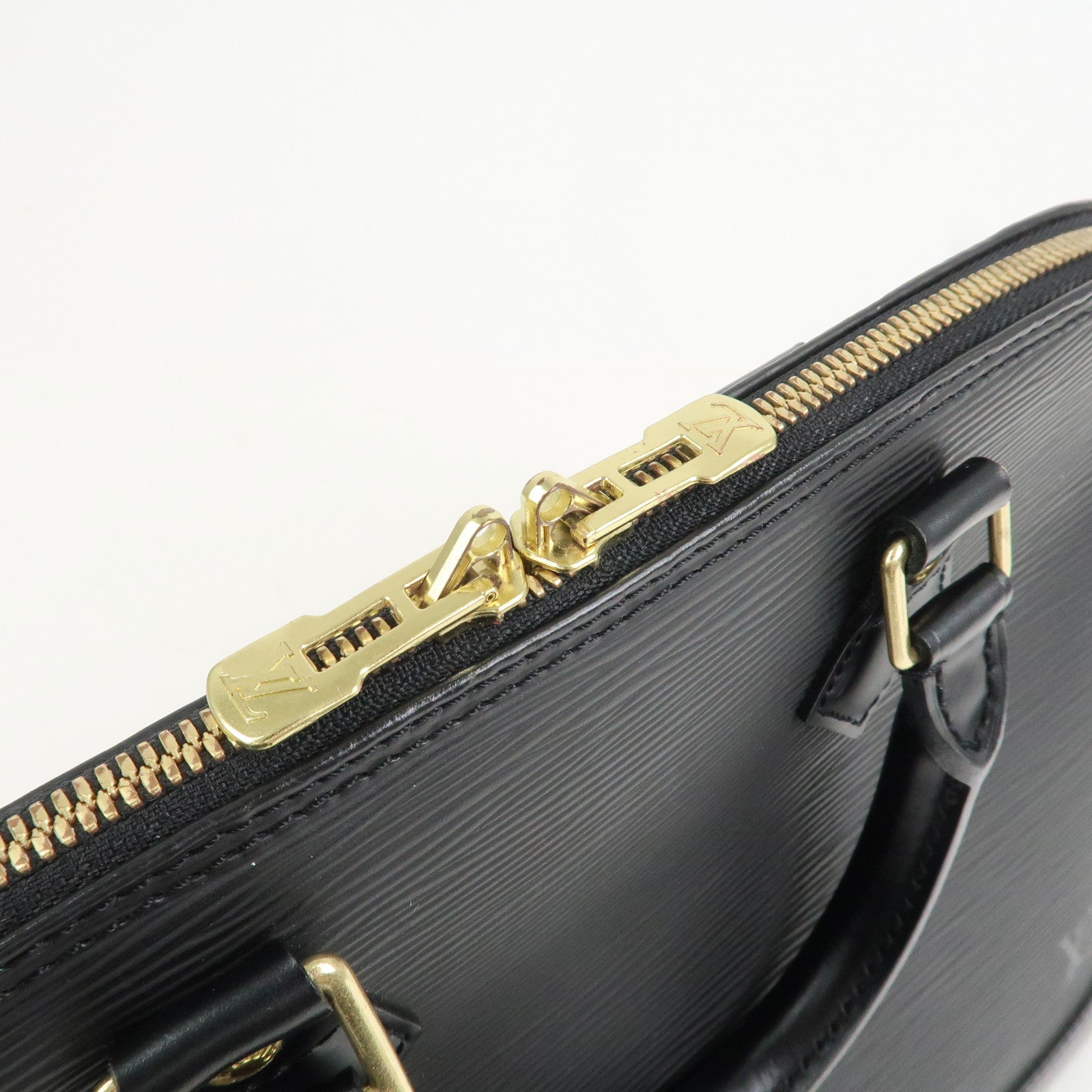 Louis Vuitton Epi Leather Alma PM Hand Bag Noir Black M52802