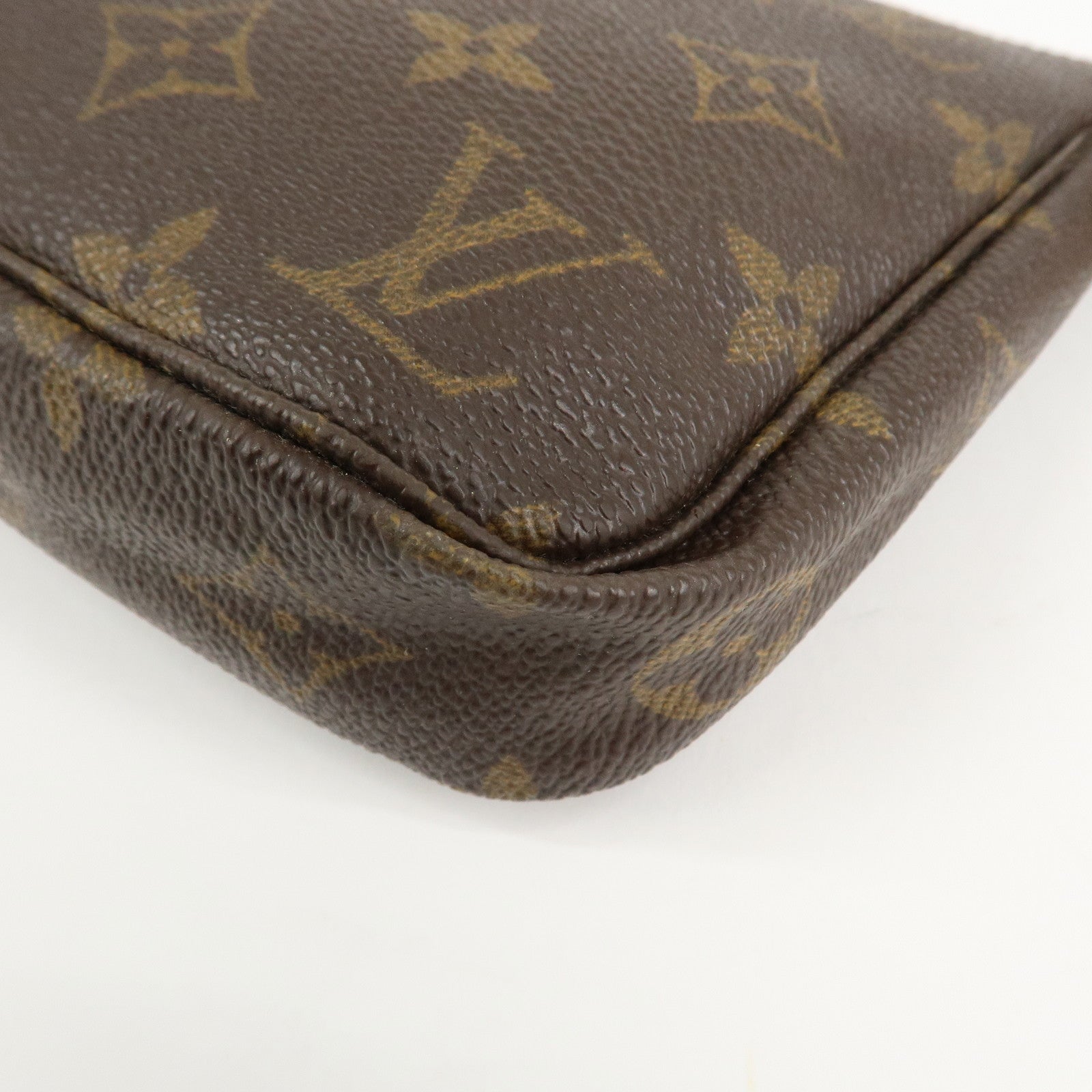 Louis Vuitton Monogram Pochette Accessoires Hand Bag Brown M51980