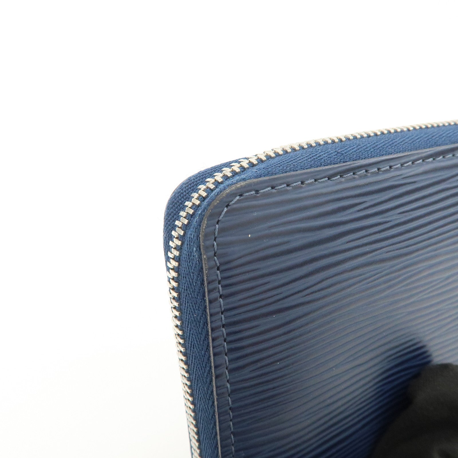 Louis Vuitton Epi leather Zippy Round Coin Case Andigo Blue M60384