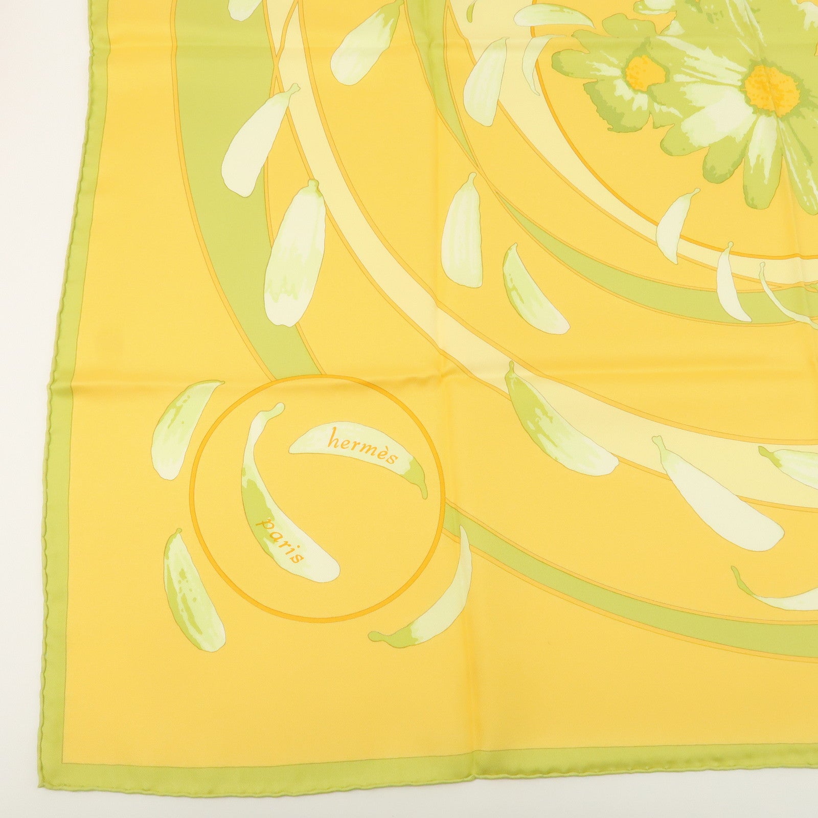 HERMES Carre 90 Silk 100% Scarf Au Gre Du Ven Yellow Light Green Used