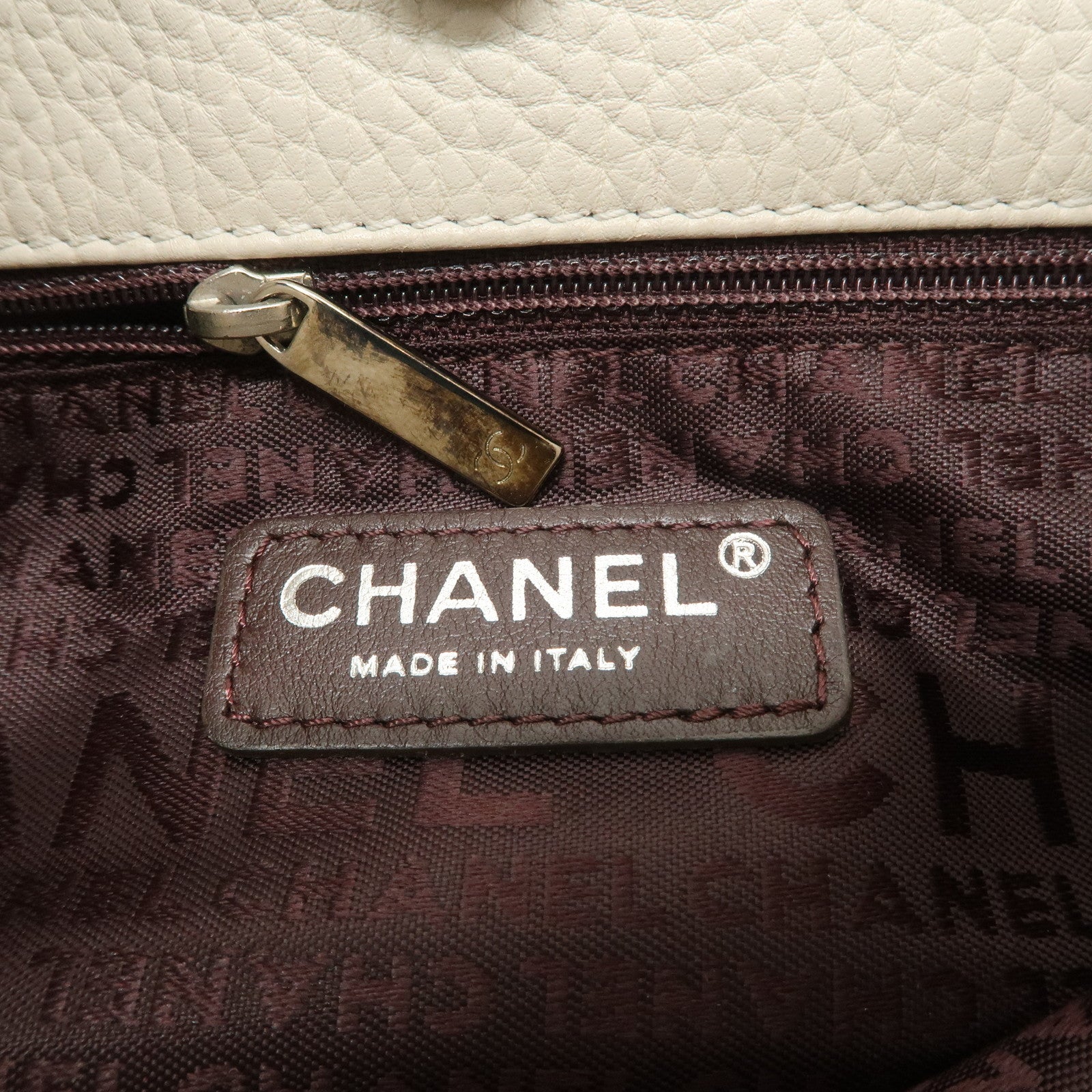 CHANEL Logo Calf Leather Fringe Tassel Shoulder Bag Hand Bag White A23055 Used