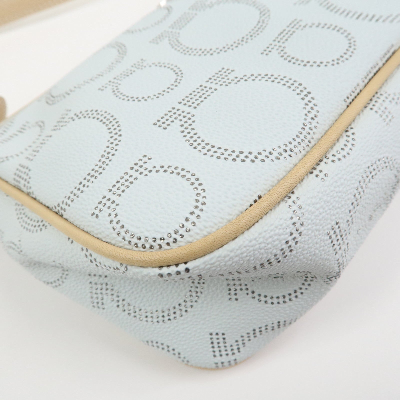 Ferragamo Gancini Leather Hand Bag Shoulder Bag AAU-21 7497