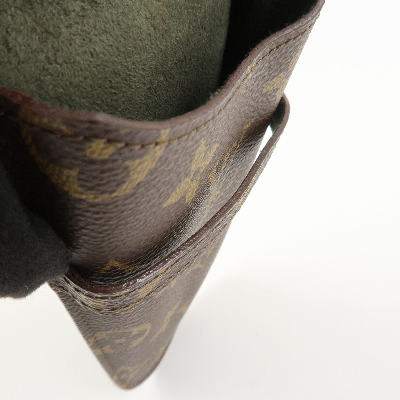 Louis Vuitton Monogram Étui Lunettes Rabat Glasses Case M62970