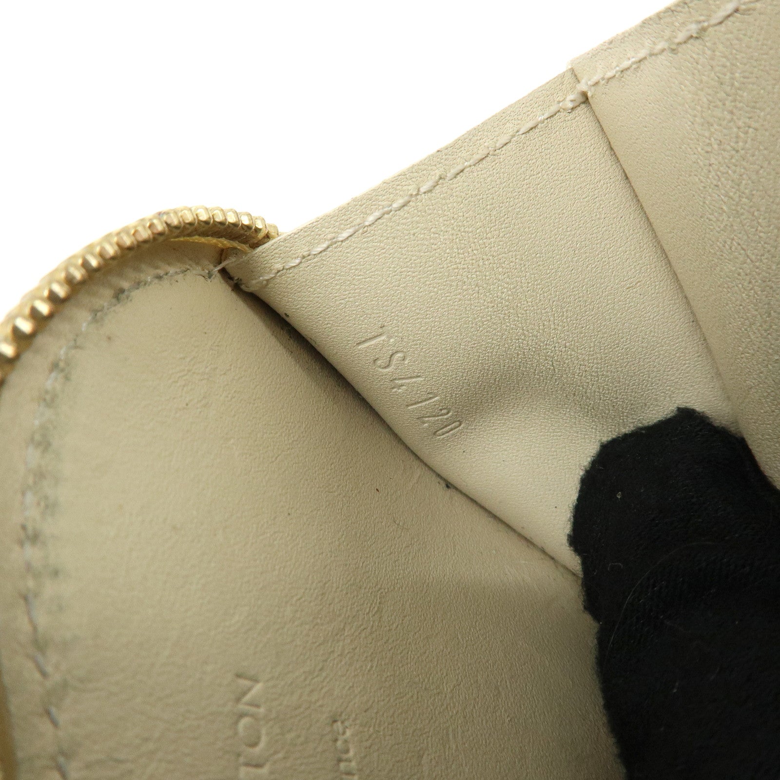 Louis Vuitton Monogram Vernis Porte Monnaie Coeur Coin Case M91473