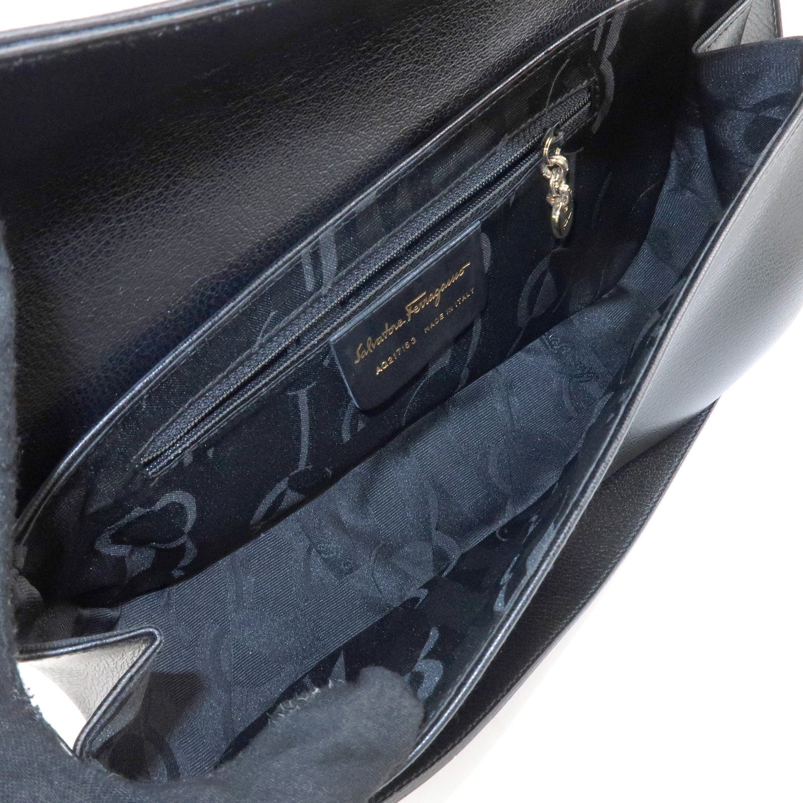Ferragamo Ganchini Leather Shoulder Bag Hand Bag Black Used