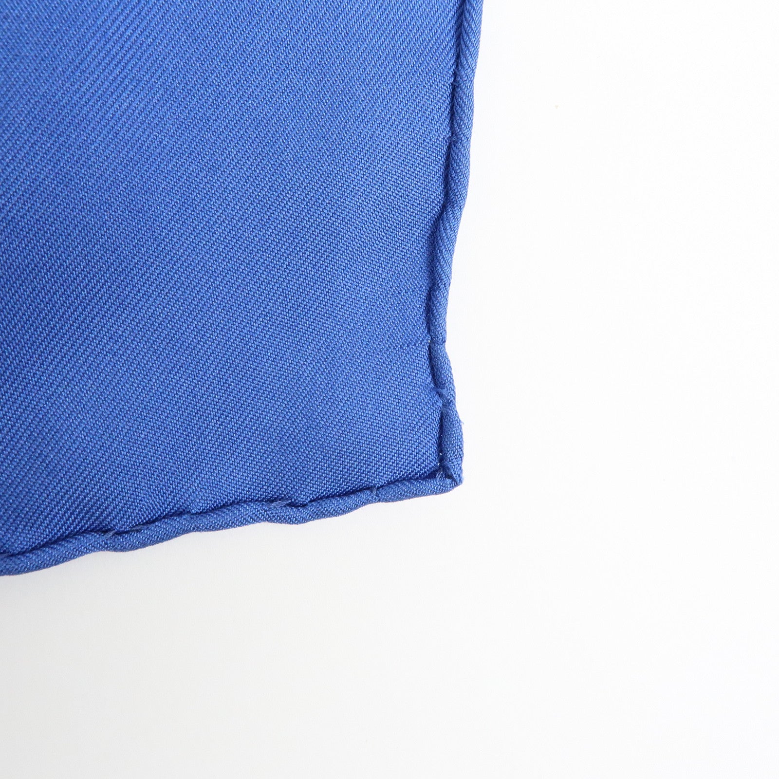 HERMES Carre 90 Silk 100% Scarf OISEAUX DE L'INDE ET DE L'HIMALAYA