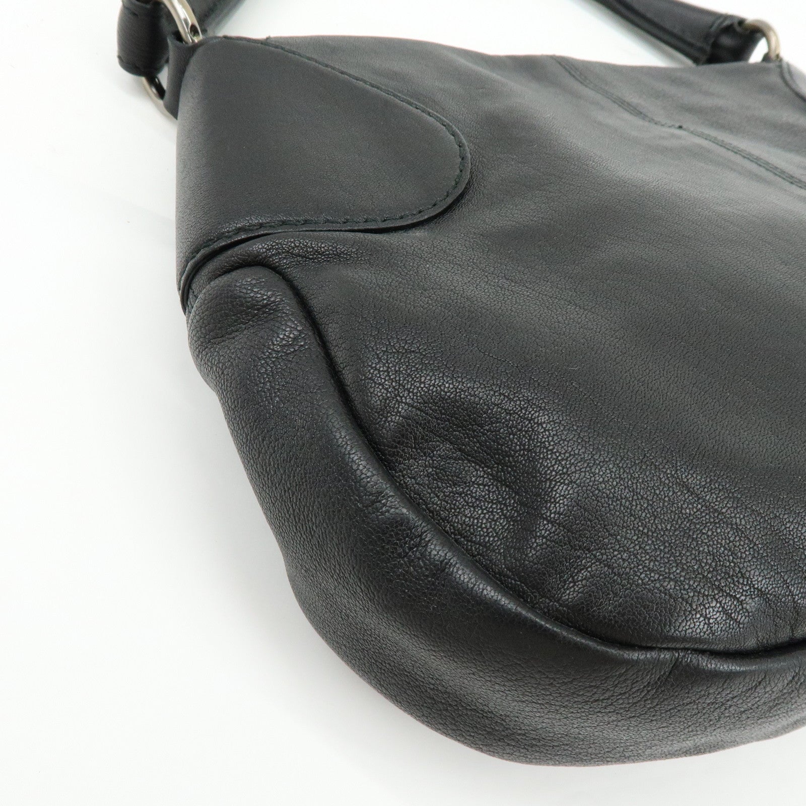 Ferragamo Gancini Leather Shoulder Bag Hand Bag Black