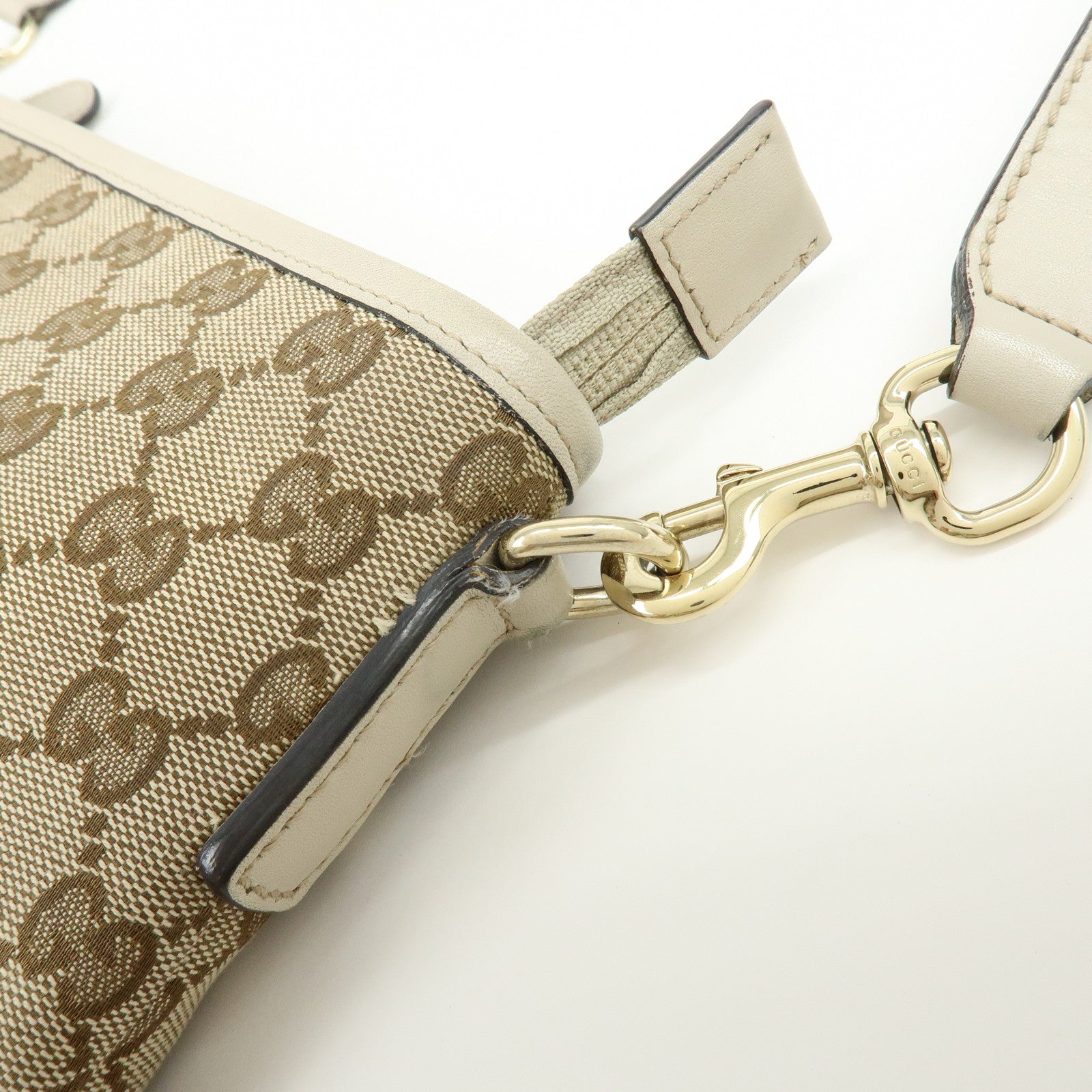 GUCCI GG Canvas Leather Shoulder Crossbody Bag Beige White 388924