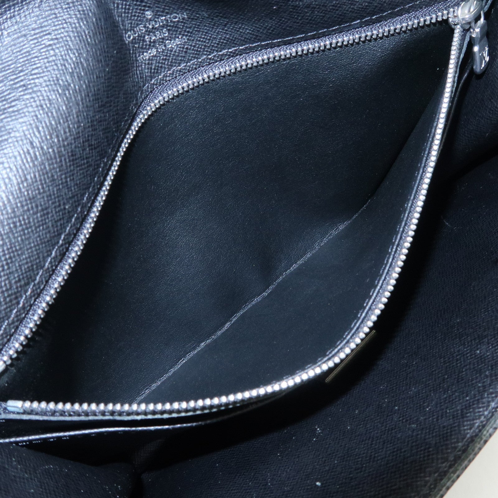 Louis Vuitton Taiga Leather Selenga Clutch Bag Ardoise M30782