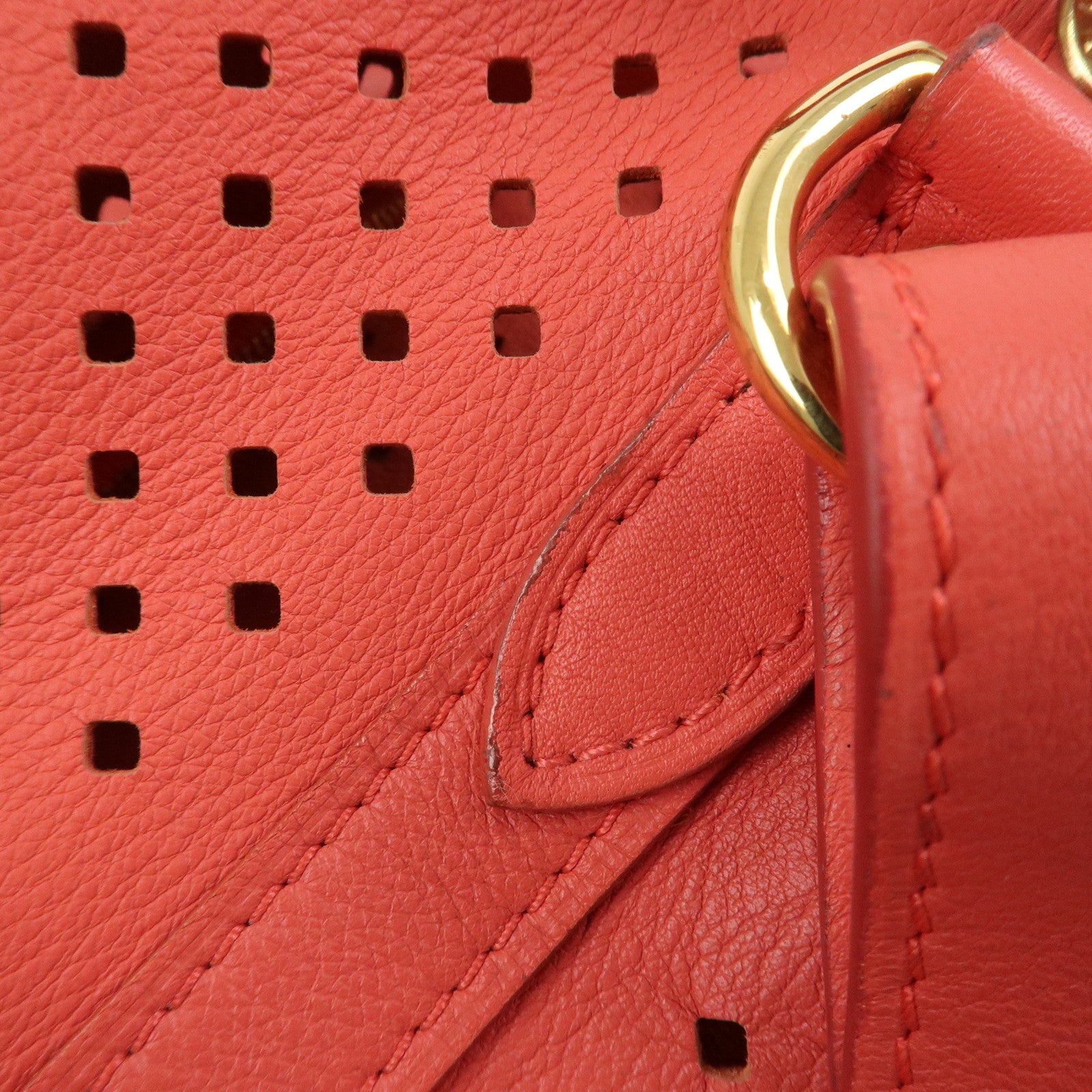 Louis Vuitton Perfo Noe Shoulder Bag 2012 Collection Corail M94074