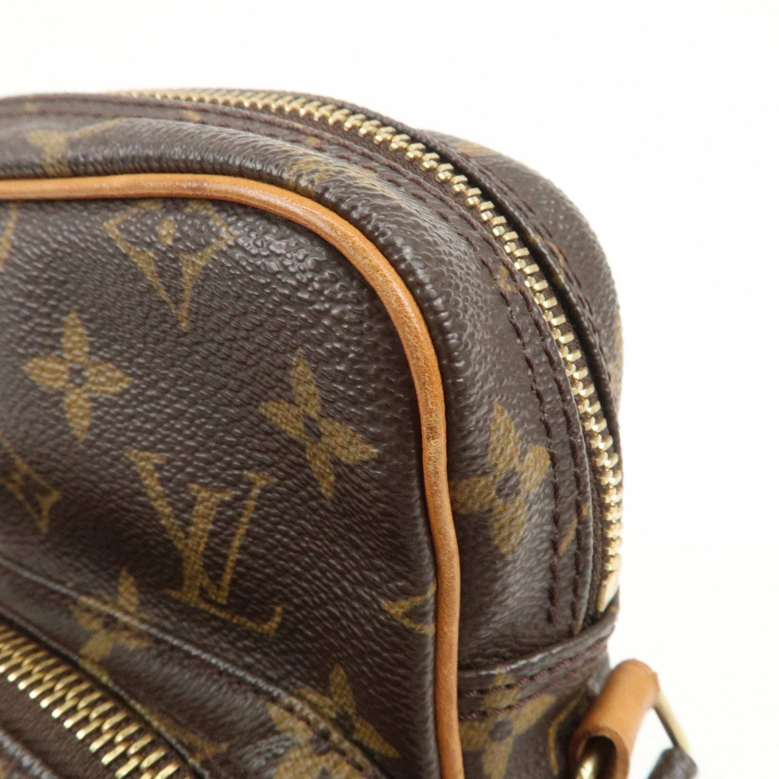 Louis Vuitton Monogram Amazone Shoulder Bag Crossbody Bag M45236