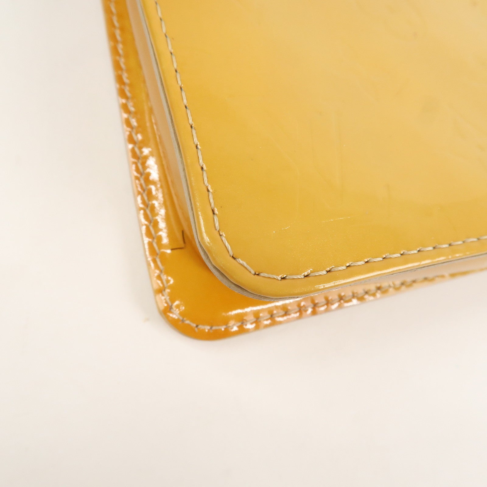 Louis Vuitton Monogram Vernis Lexington Accessoires Pouch M91010