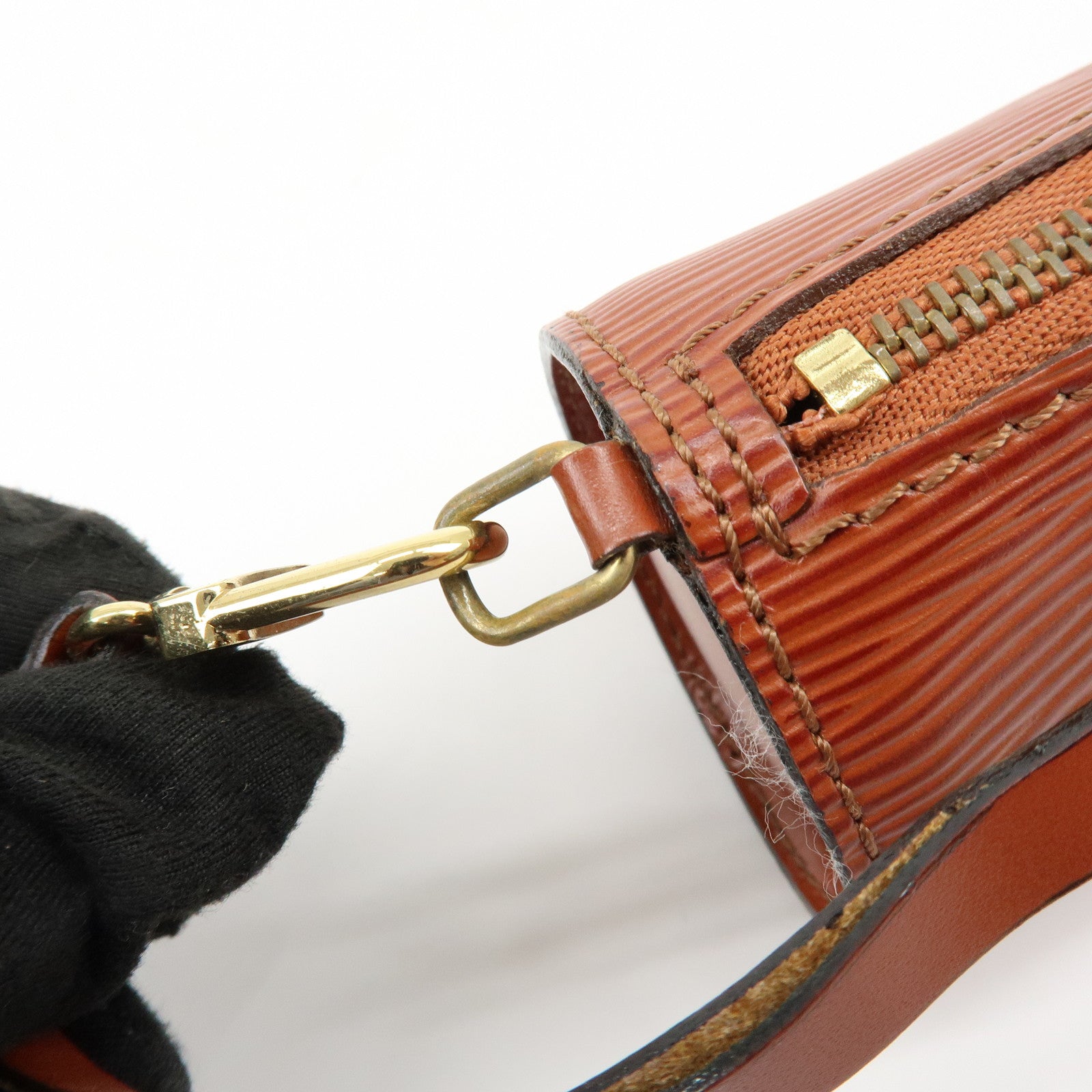 Louis Vuitton Epi Mini Pouch For Soufflot Hand Bag Kenya Brown