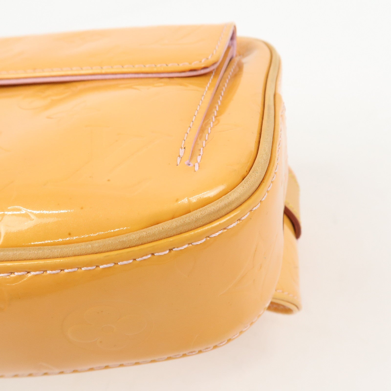 Louis Vuitton Monogram Vernis Leather Fulton Body Bag Gris M91041