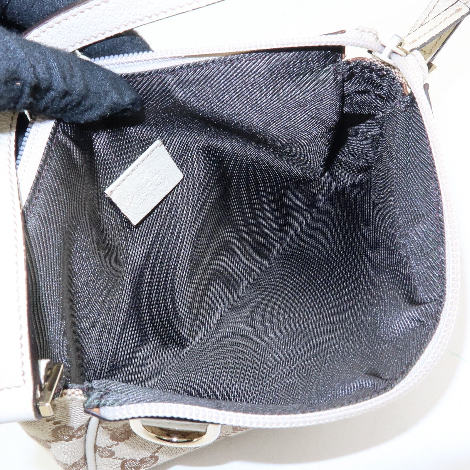 GUCCI GG Canvas Leather Accessory Pouch Hand Bag Beige White 145750