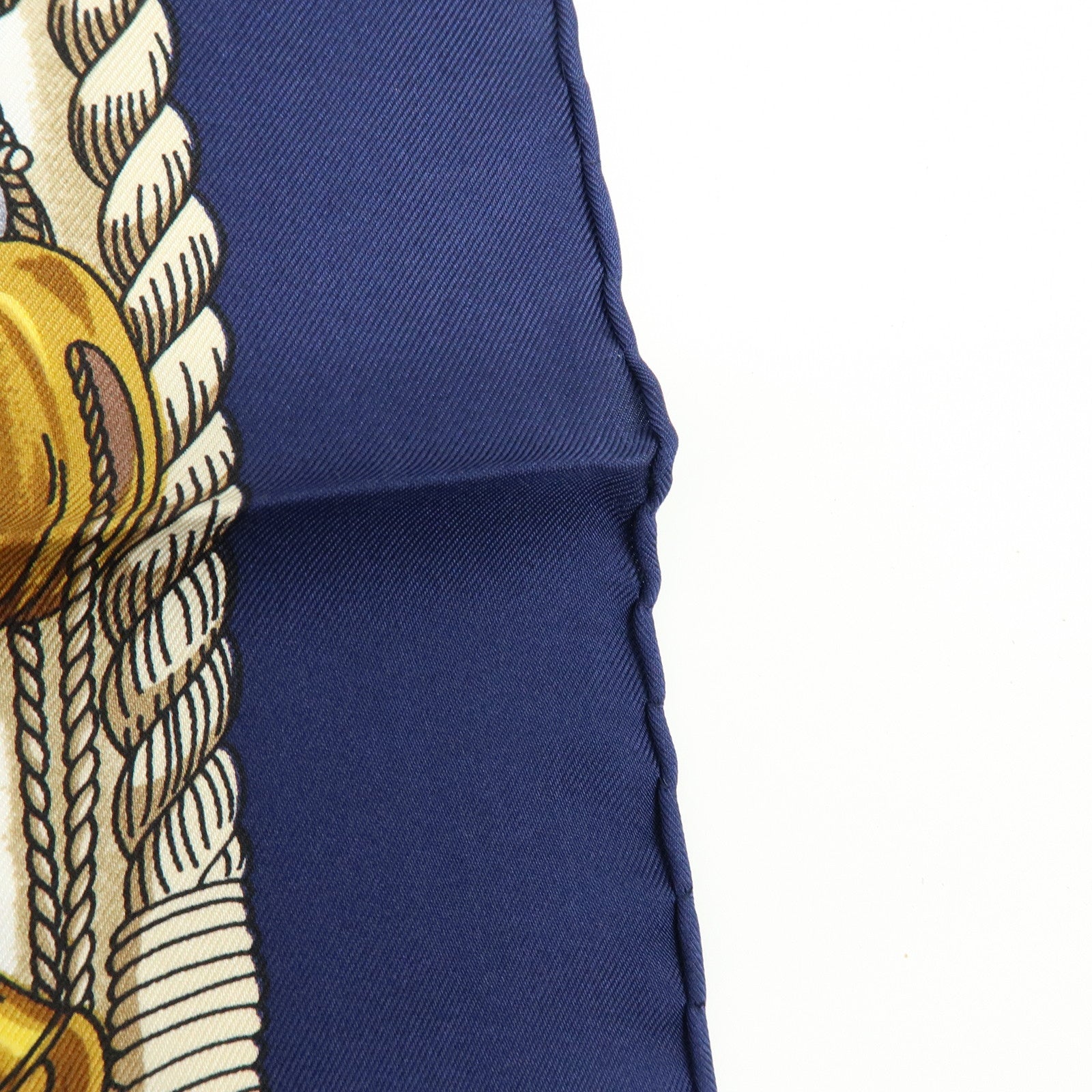 HERMES Carre 90 Silk 100% Scarf MUSEE Navy Ivory