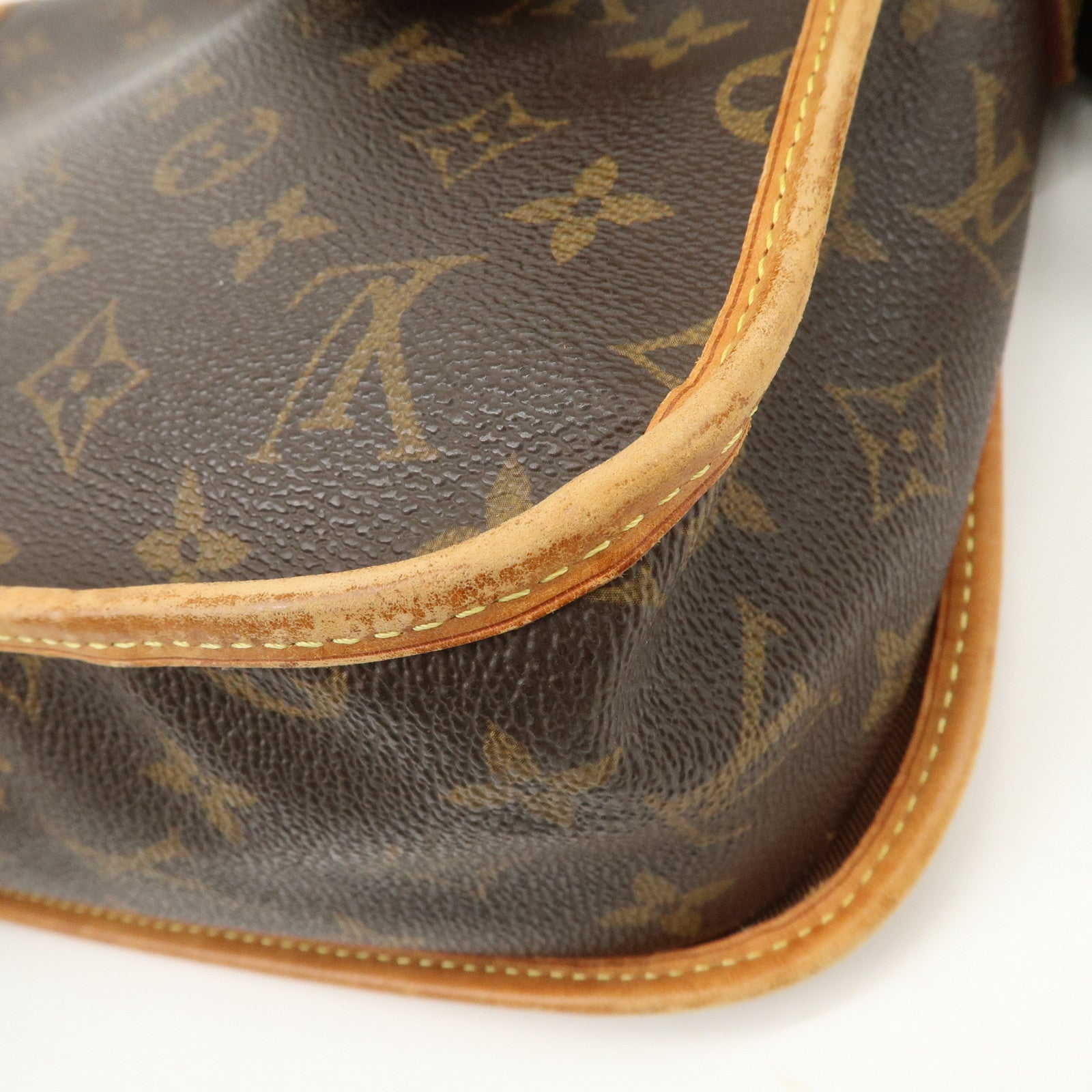 Louis Vuitton Monogram Messenger Bosphore PM Shoulder Bag M40106