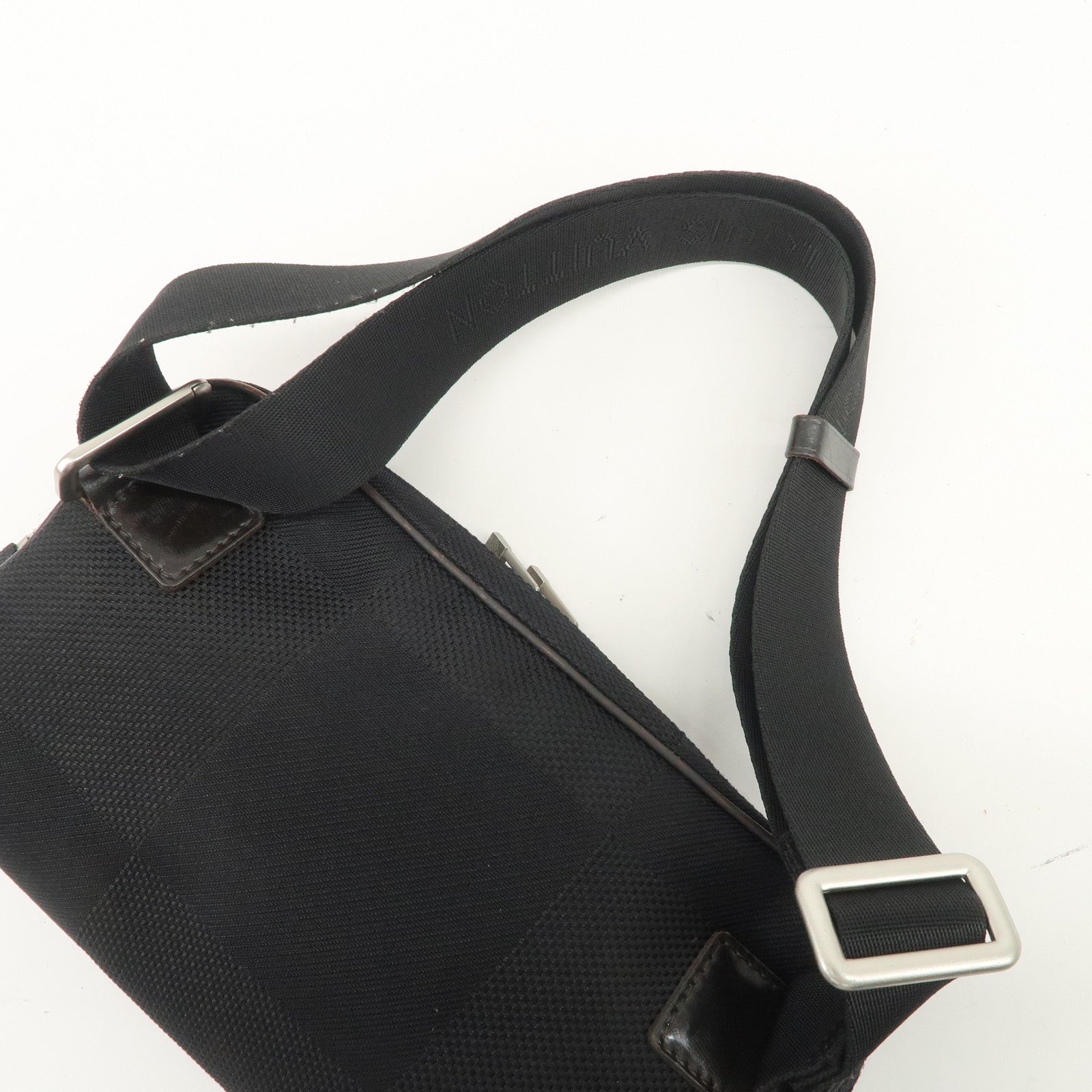Louis Vuitton Damier Geant Acrobat Waist Bag Body Bag Noir M93620