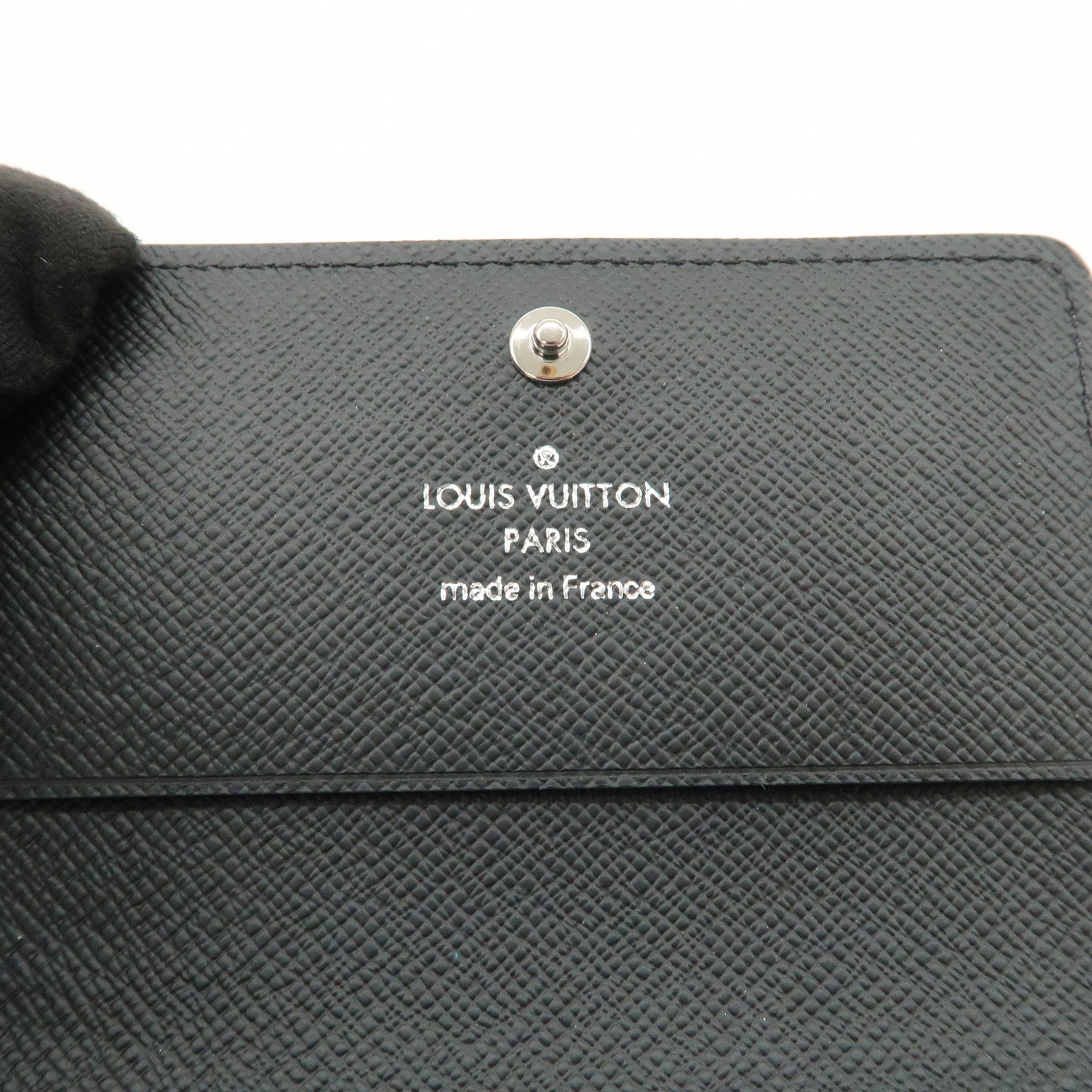 Louis Vuitton Taiga Envelope Carte de Visite NM Card Case M64595