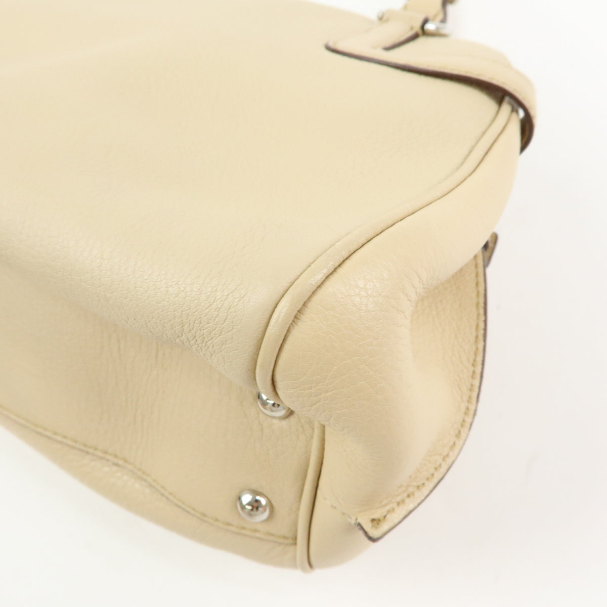 Ferragamo Gancini Leather Drawstring Shoulder Bag Hand Bag Beige