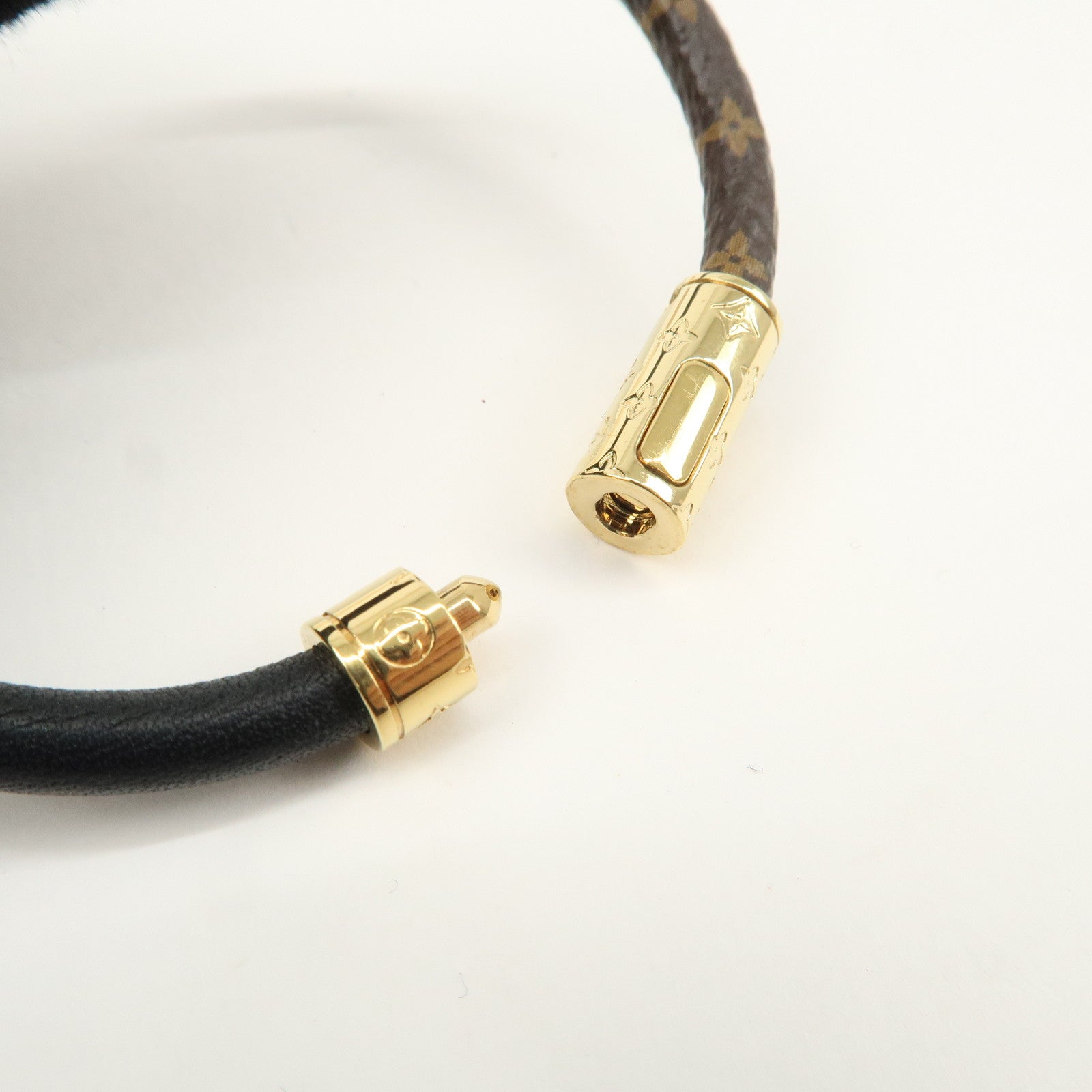 Louis Vuitton Monogram Bracelet Daily Confidential Canvas #17 M8276F Used