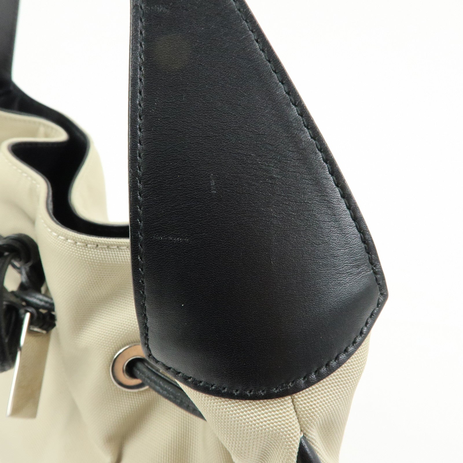 GUCCI Nylon Leather Drawstring Shoulder Bag Beige Black 001.4034