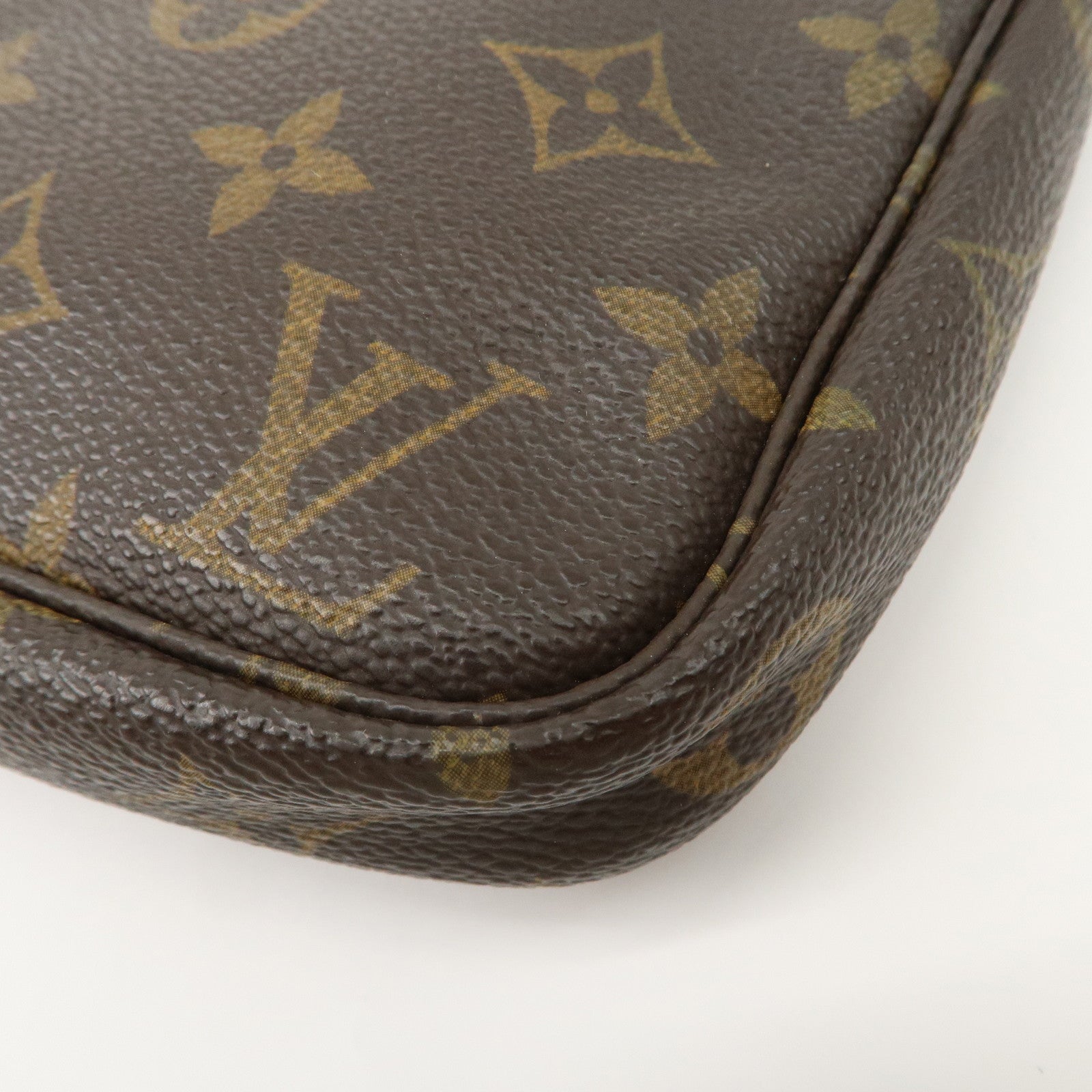 Louis Vuitton Monogram Pochette Accessoires Hand Bag Brown M51980 Used