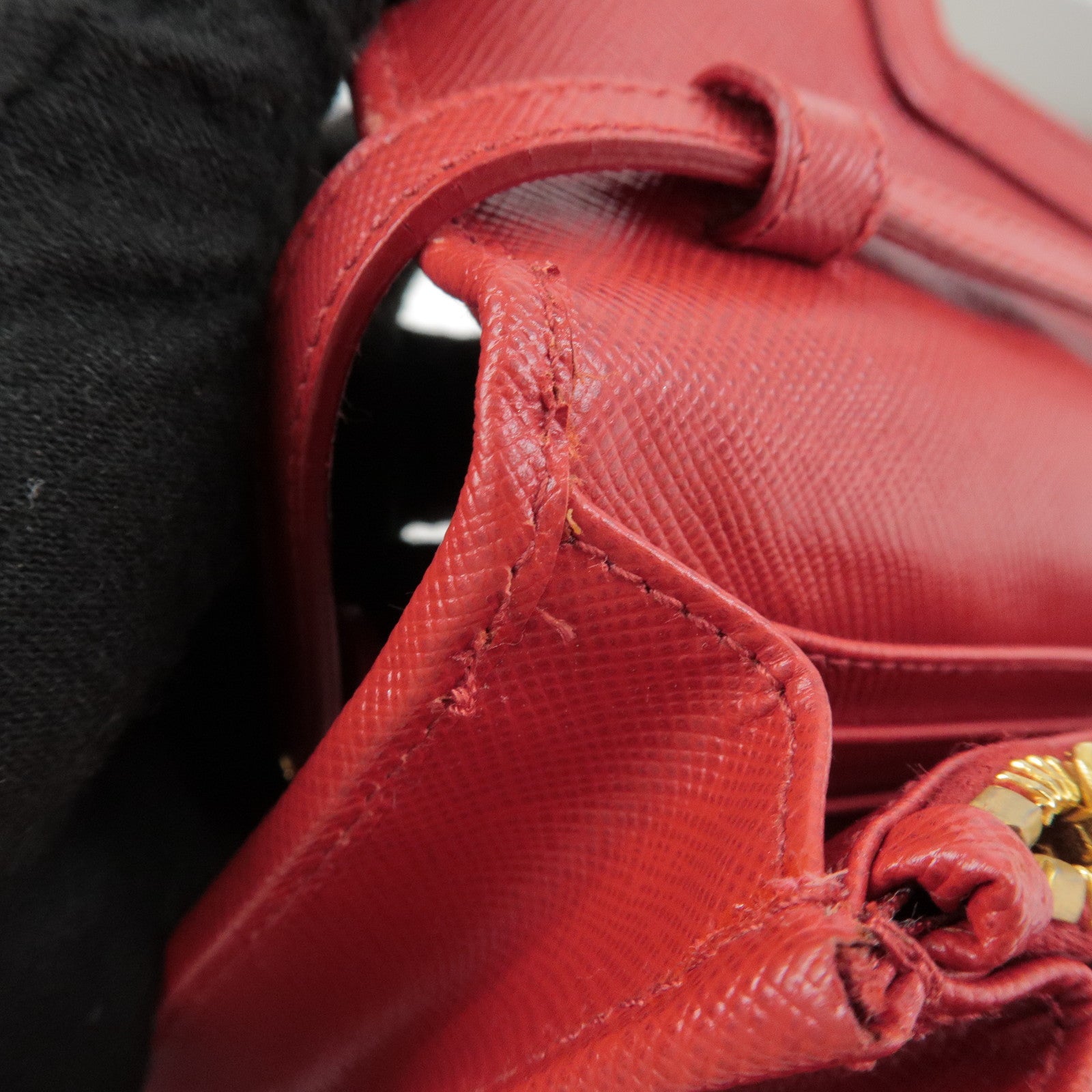 PRADA Saffiano Leather Shoulder Bag Crossbody Bag Red 1M1361