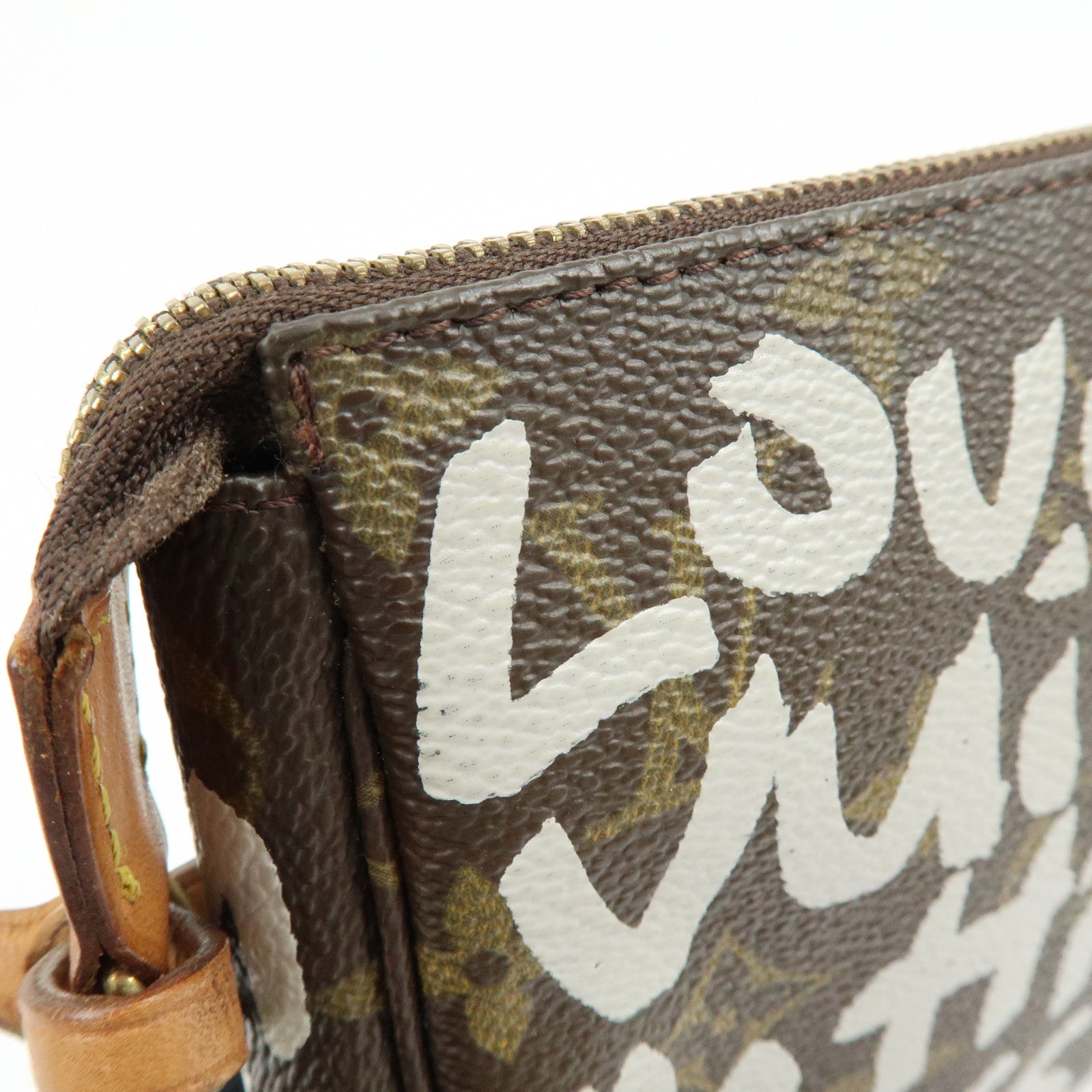 Louis Vuitton Monogram Graffiti Pochette Accessoires Pouch M92192