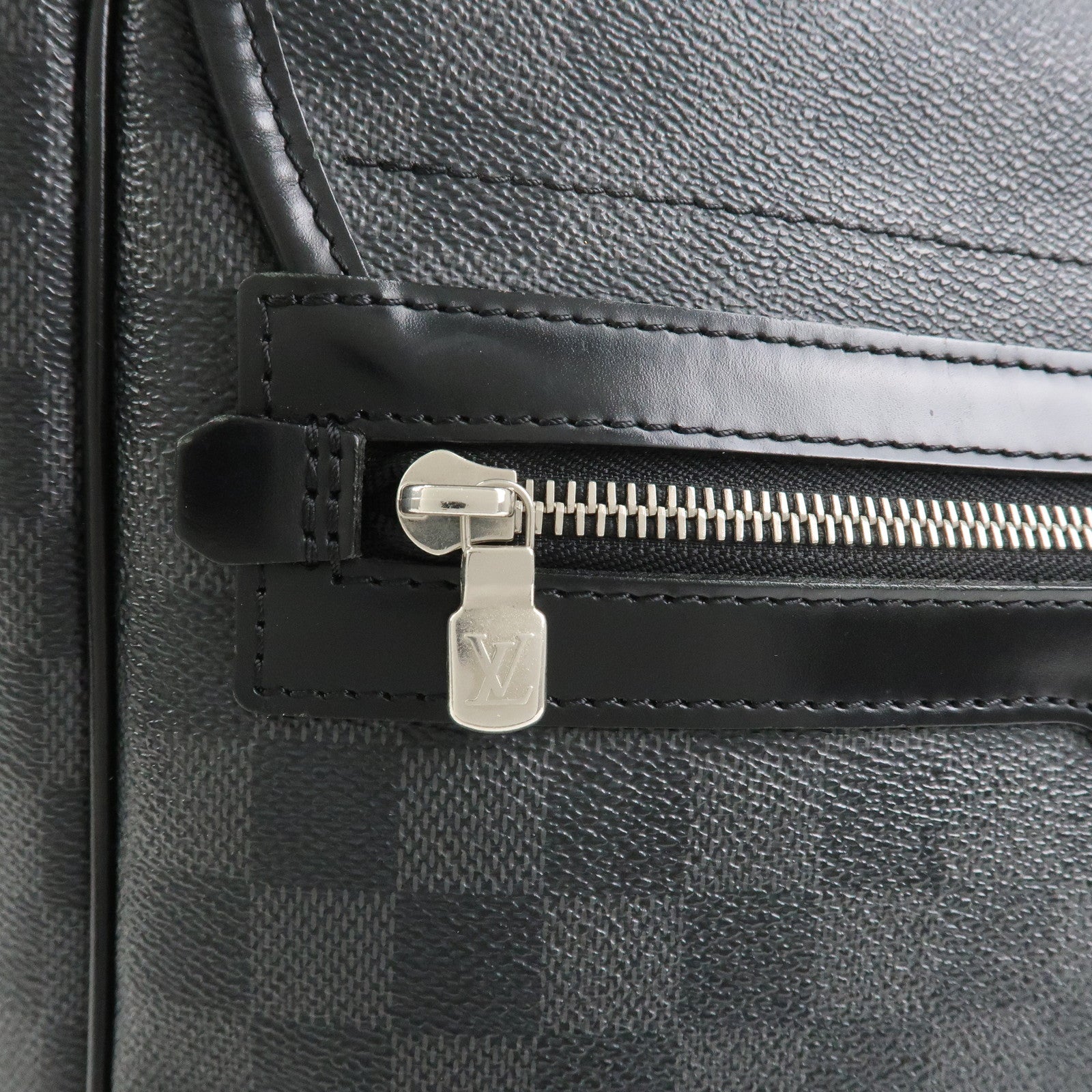 Louis Vuitton Damier Graphite Daniel MM Shoulder Bag N58029