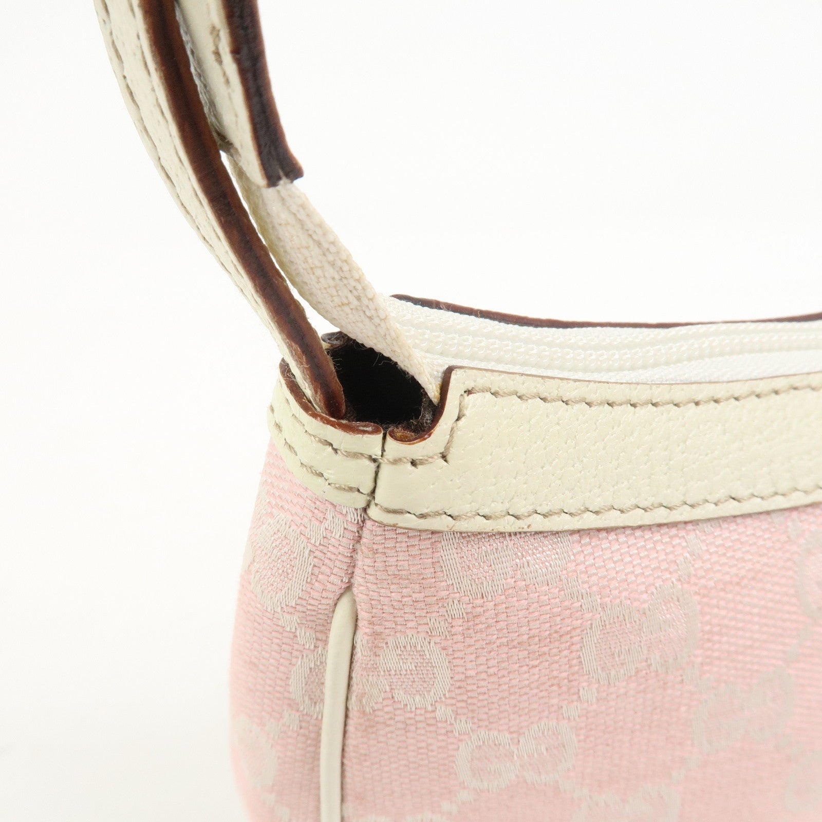 GUCCI GG Monogram Canvas Leather Hand Bag Pouch Shoulder Bag 154432