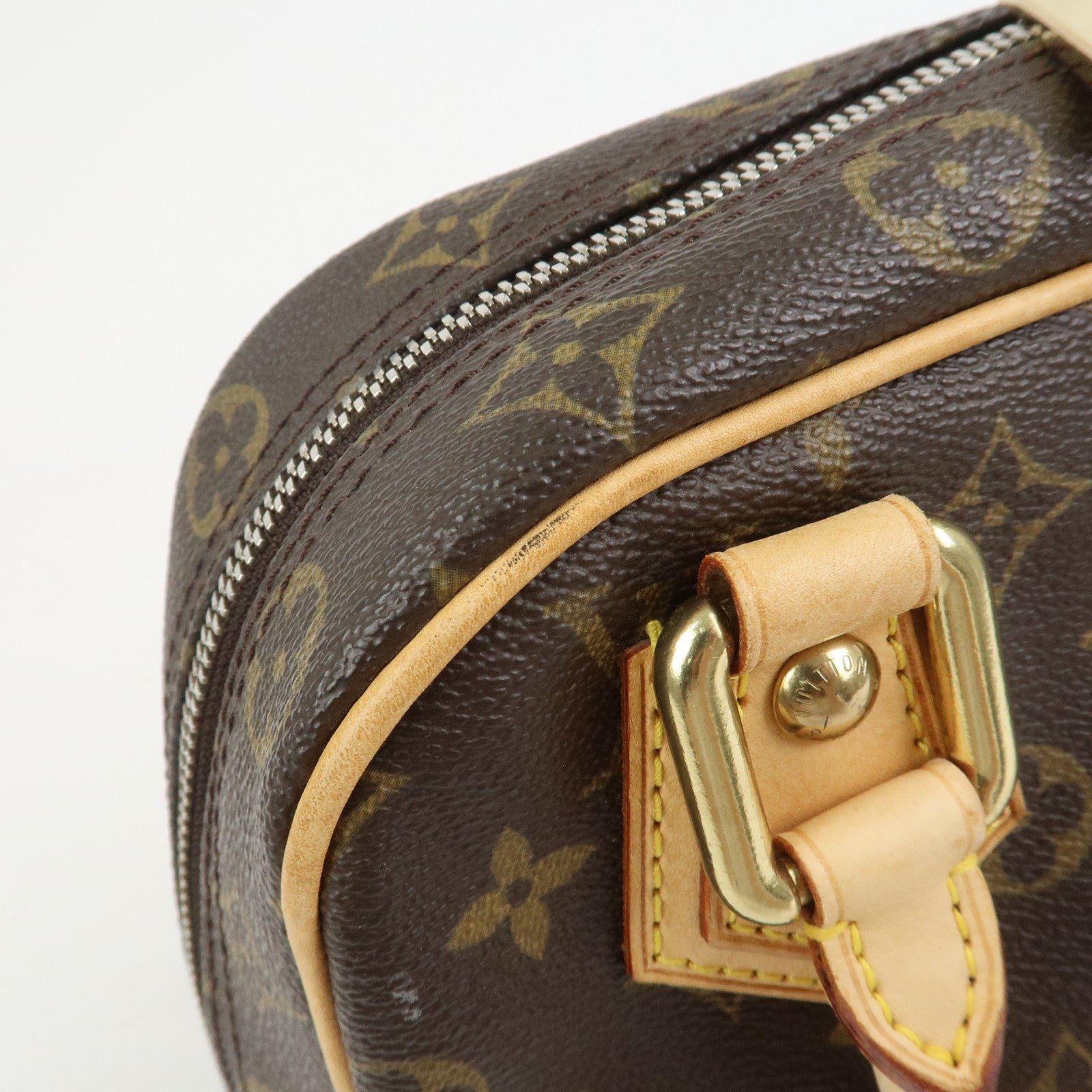 Louis Vuitton Monogram Manhattan PM Hand Bag Brown M40026