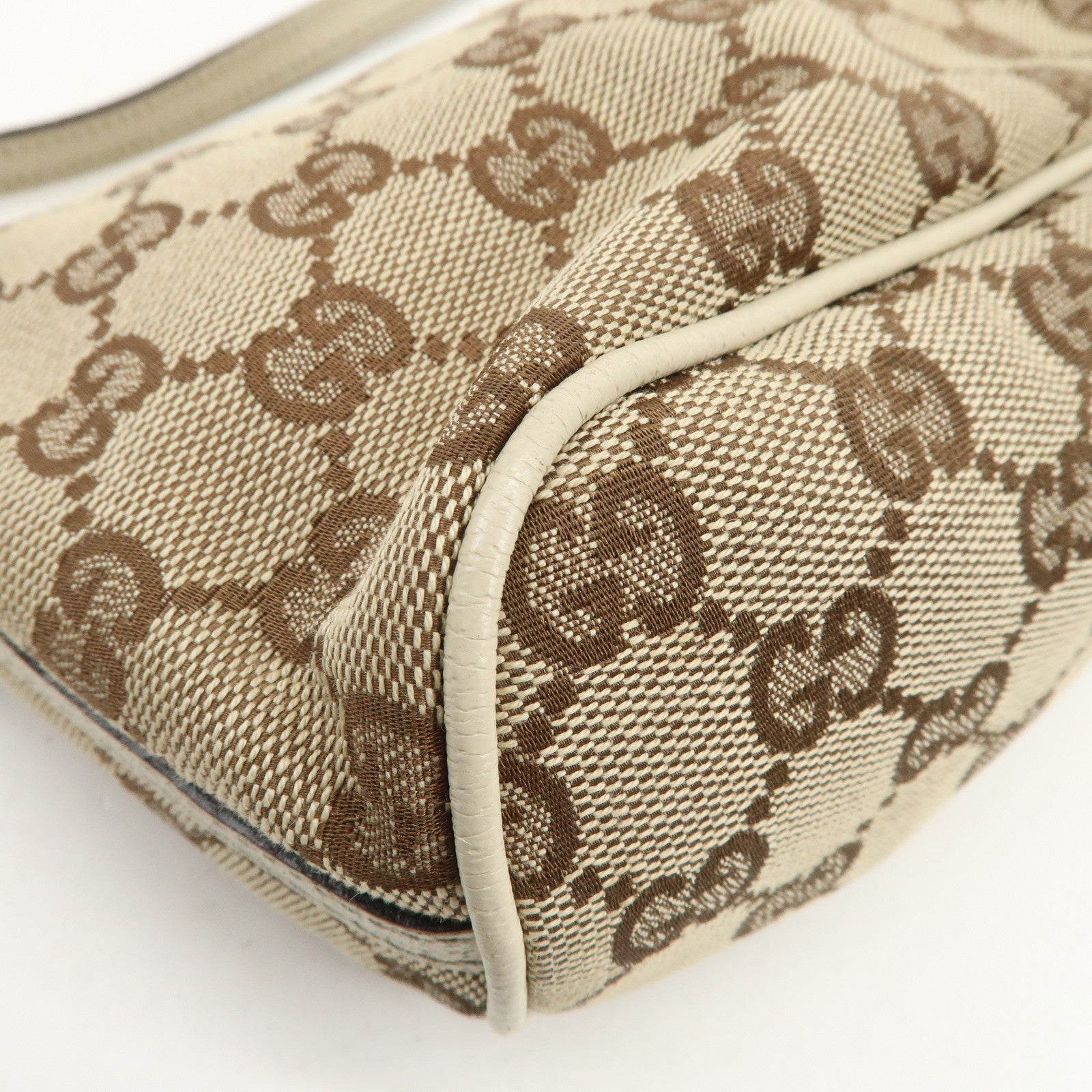 GUCCI Boat Bag GG Canvas Leather Hand Bag Pouch Brown Ivory 07198