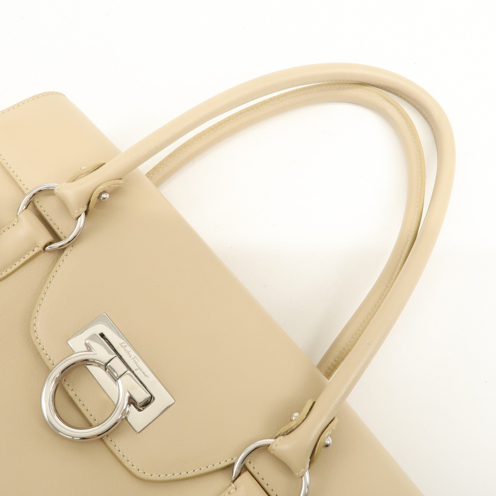 Ferragamo Gancini Logo Leather Shoulder Bag Hand Bag Beige