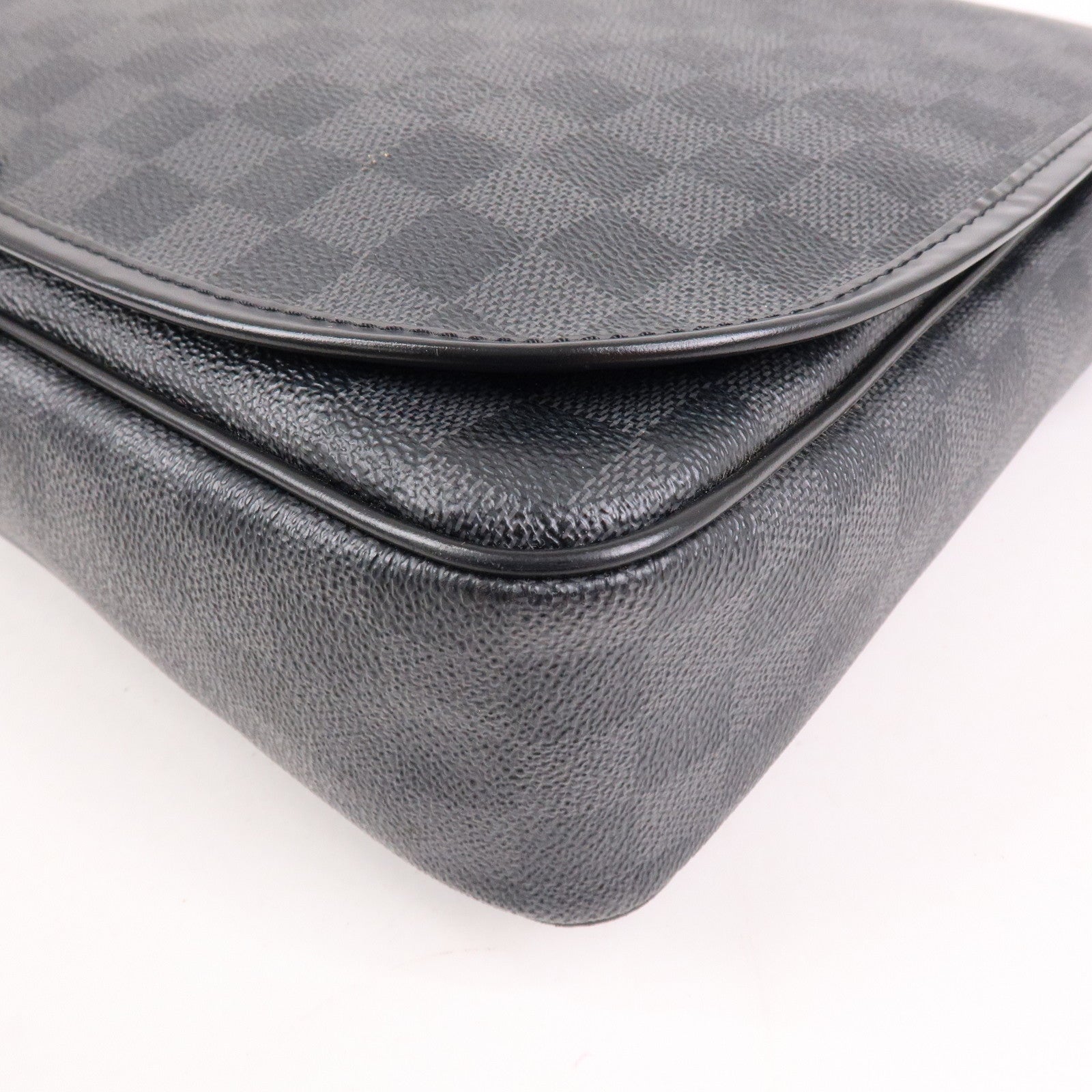 Louis Vuitton Damier Graphite Daniel MM Shoulder Bag N58029