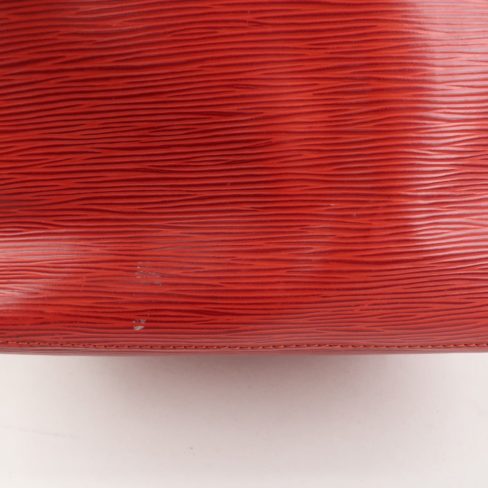 Louis Vuitton Epi Petit Noe Shoulder Bag Castilian Red M44107