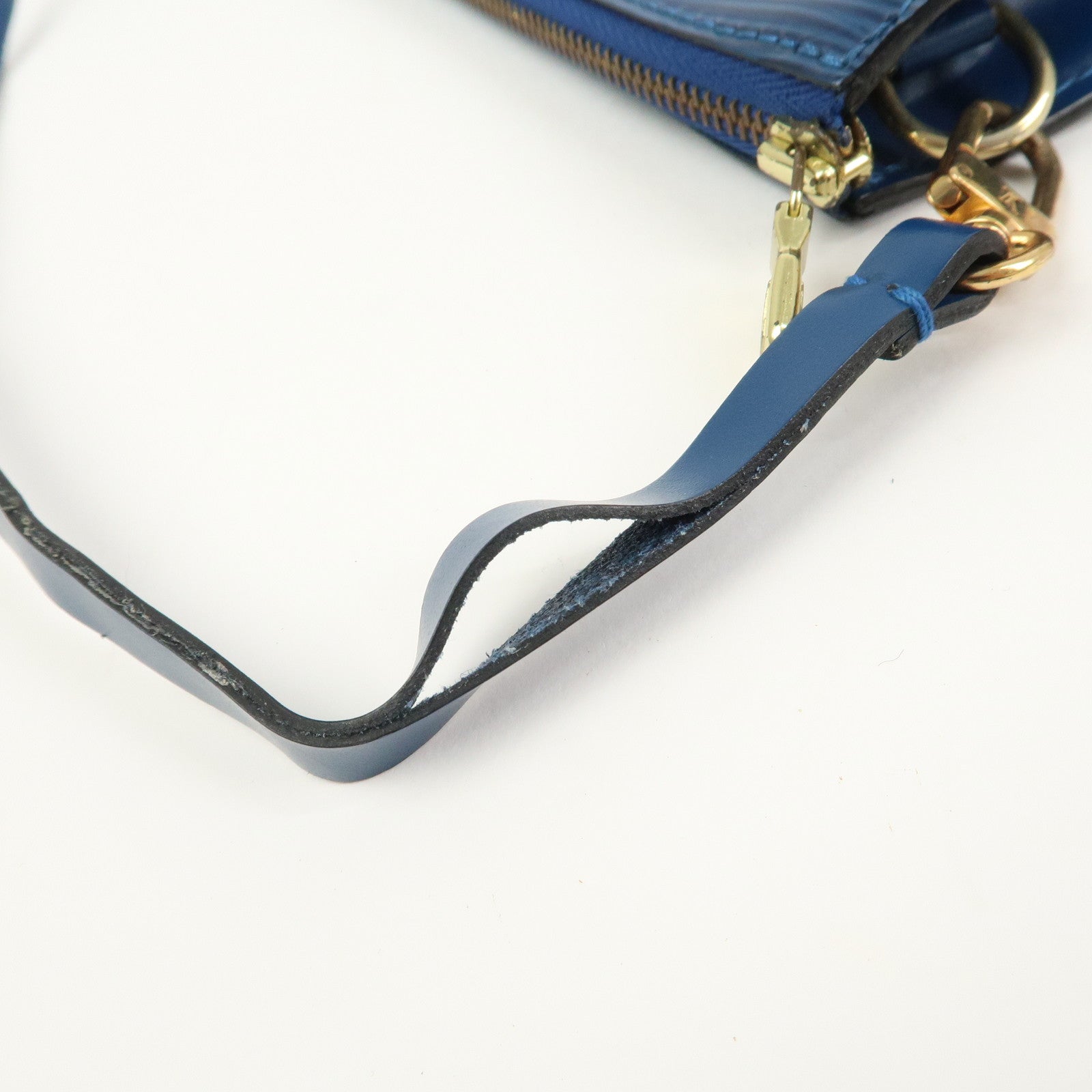 Louis Vuitton Epi Pochette Accessoires Pouch Toledo Blue M52945