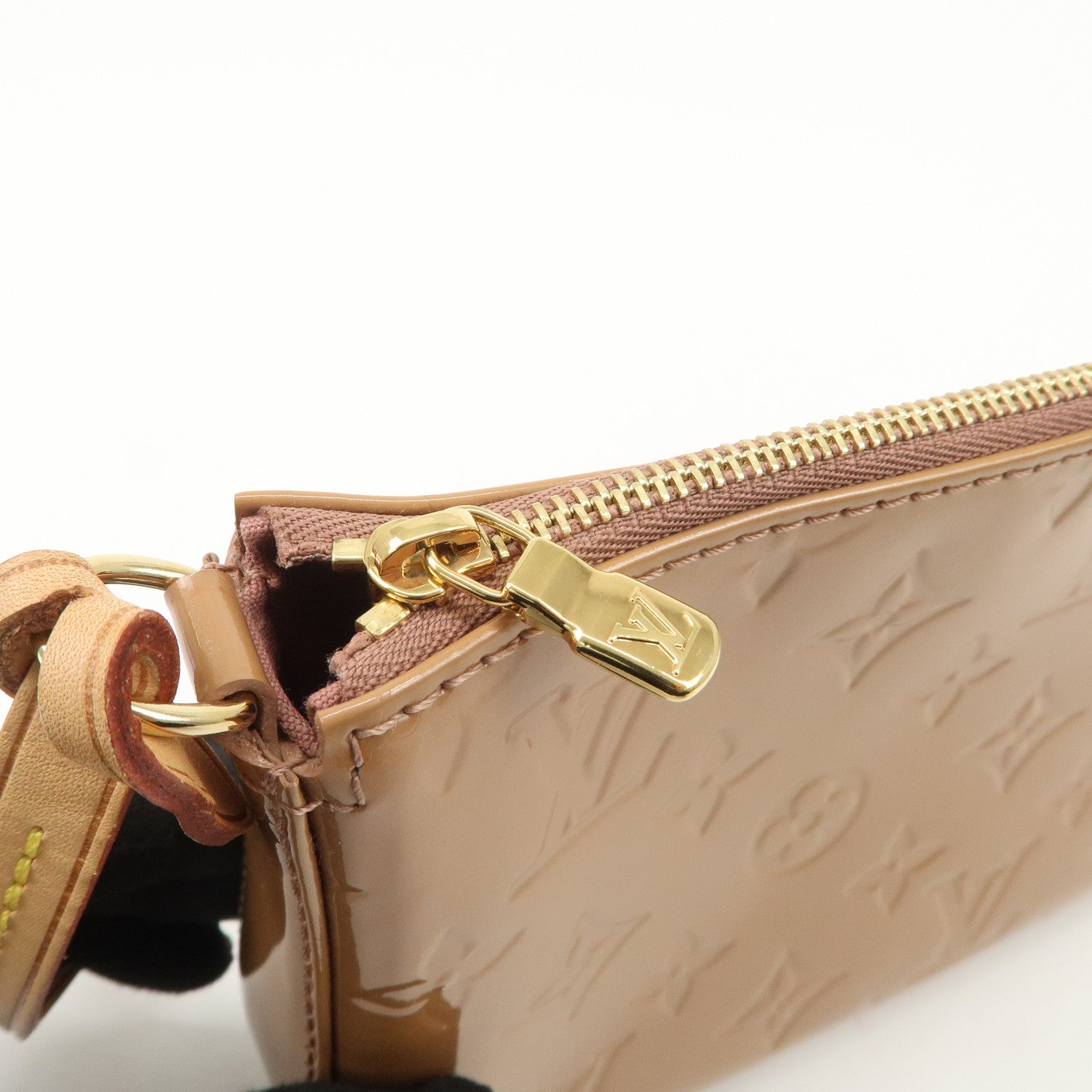 Louis Vuitton Monogram Vernis Pochette Accessoires Pouch M91575