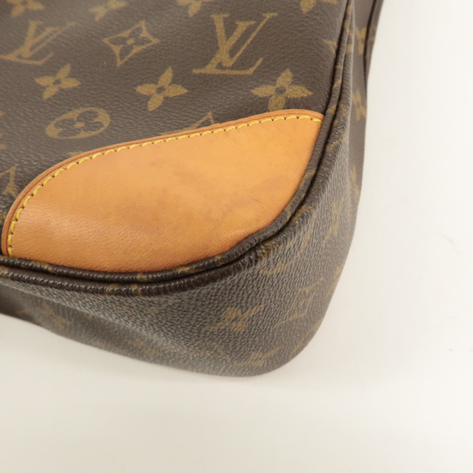 Louis Vuitton Monogram Boulogne 30 Shoulder Bag M51265