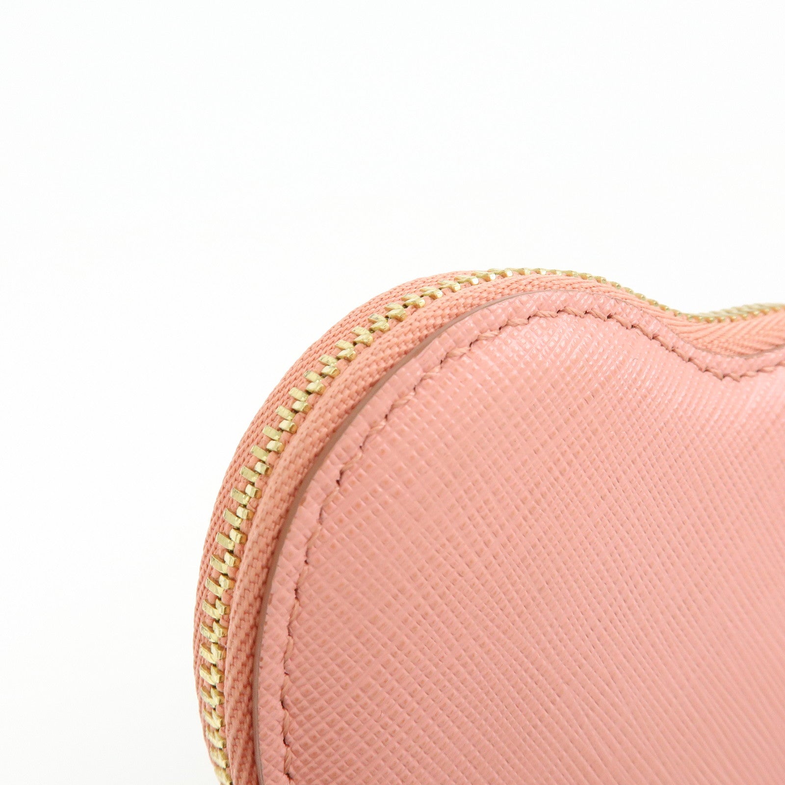 Ferragamo Gancini Leather Heart Motif Coin Case Pink