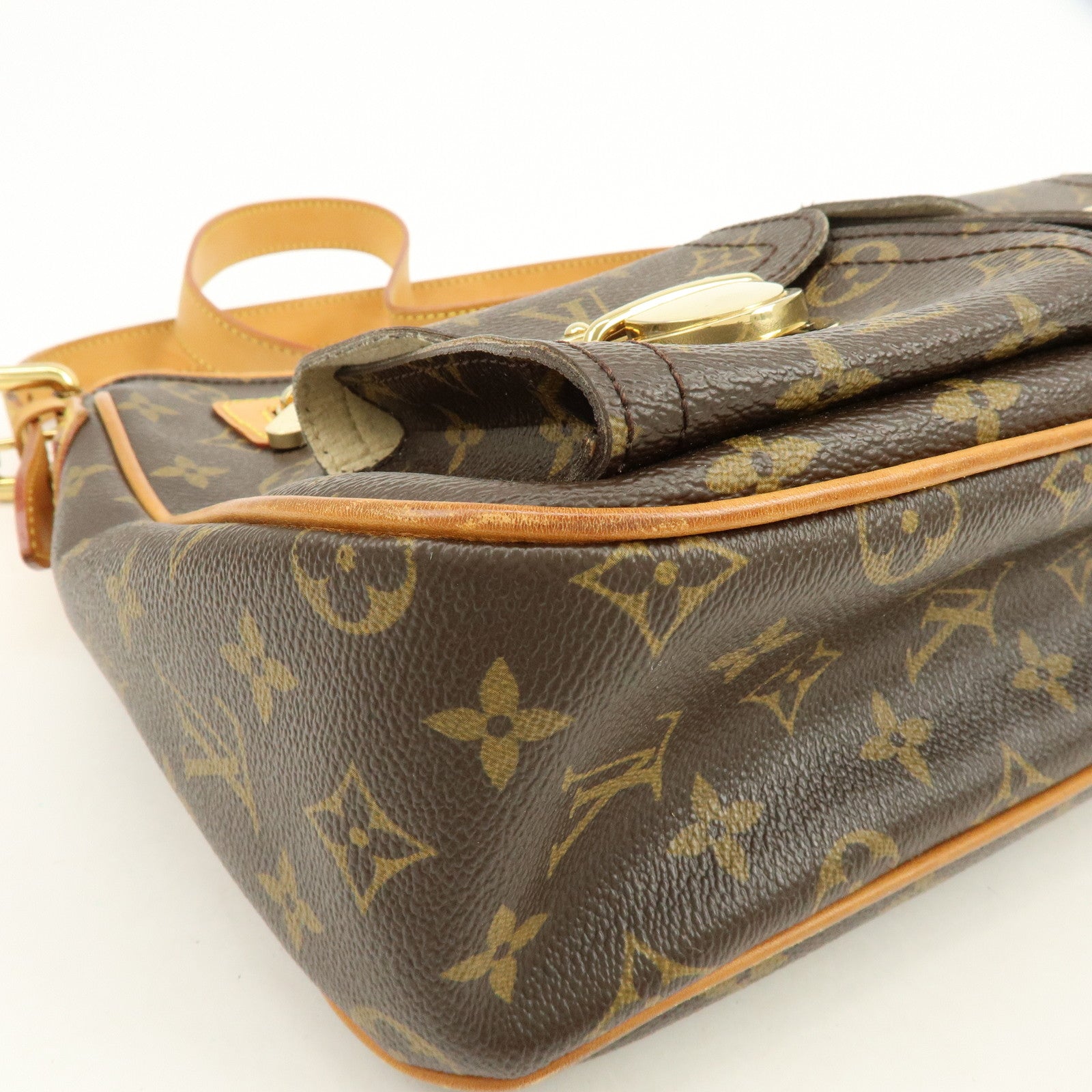 Louis Vuitton Monogram Hudson GM Shoulder Bag Brown M40045