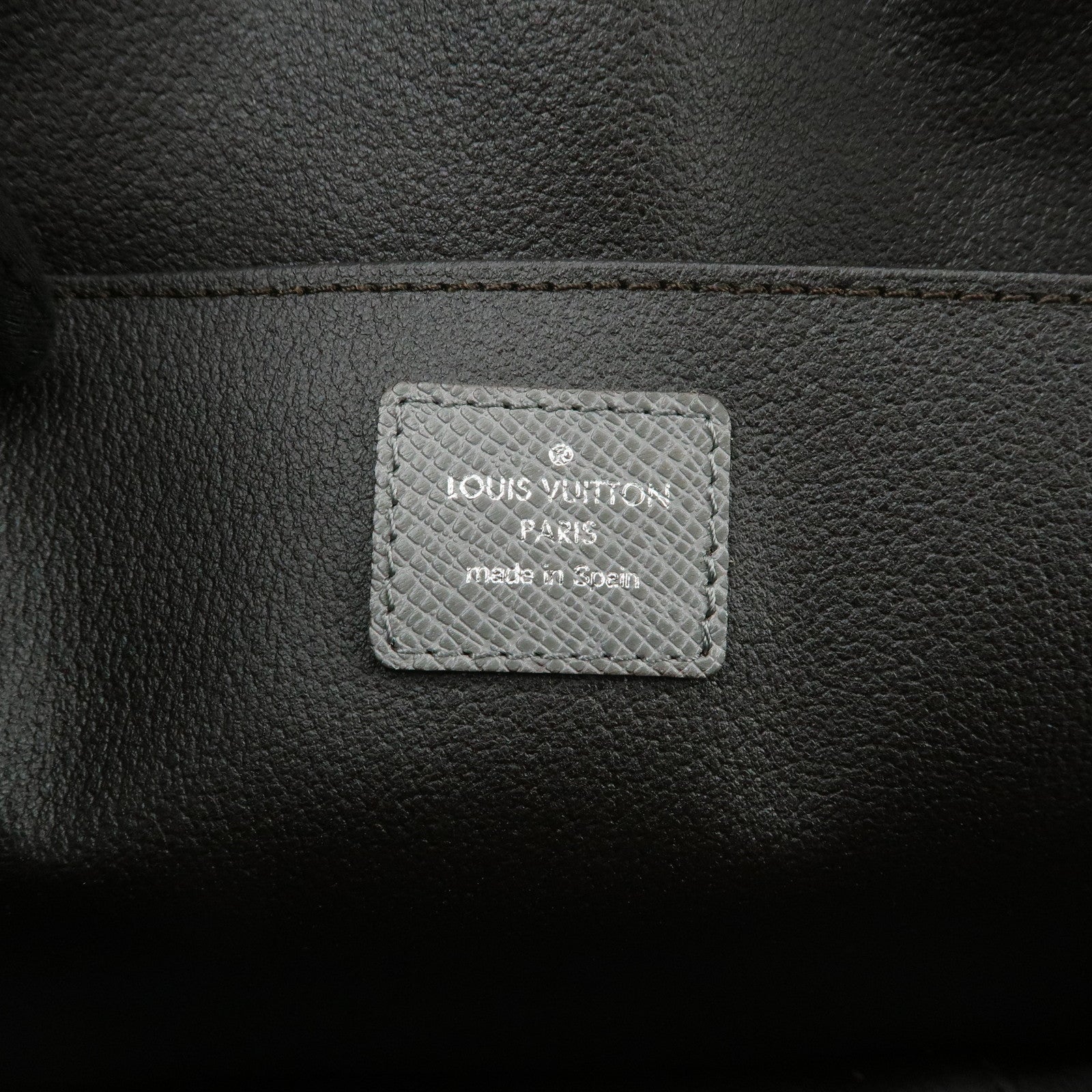 Louis Vuitton Taiga Trousse Toilette GM Pouch Glacier M32663