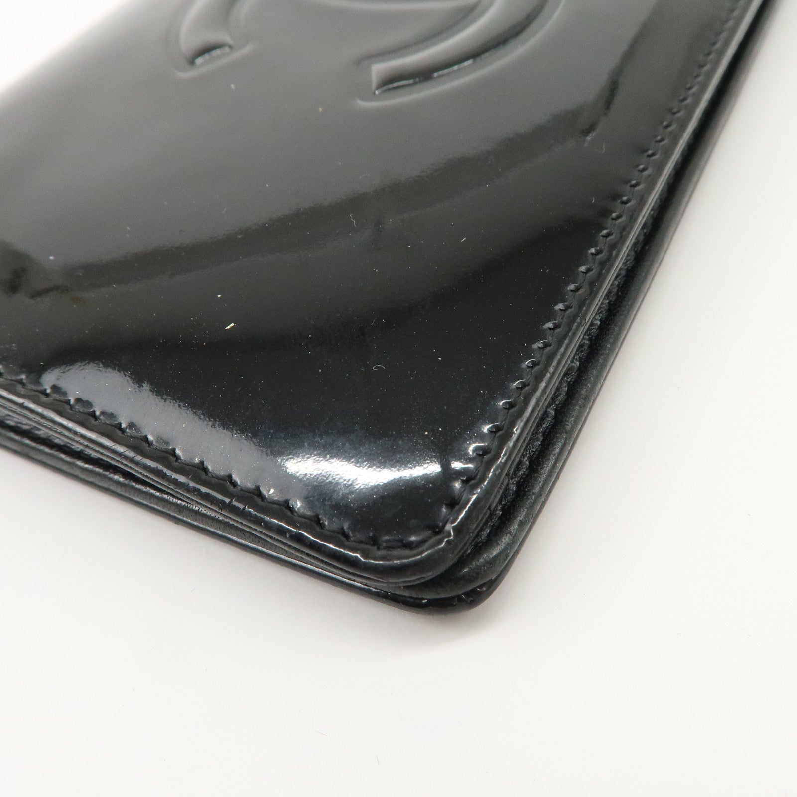 CHANEL Camelia Make Up Palette Patent Leather Long Wallet A46074 Used