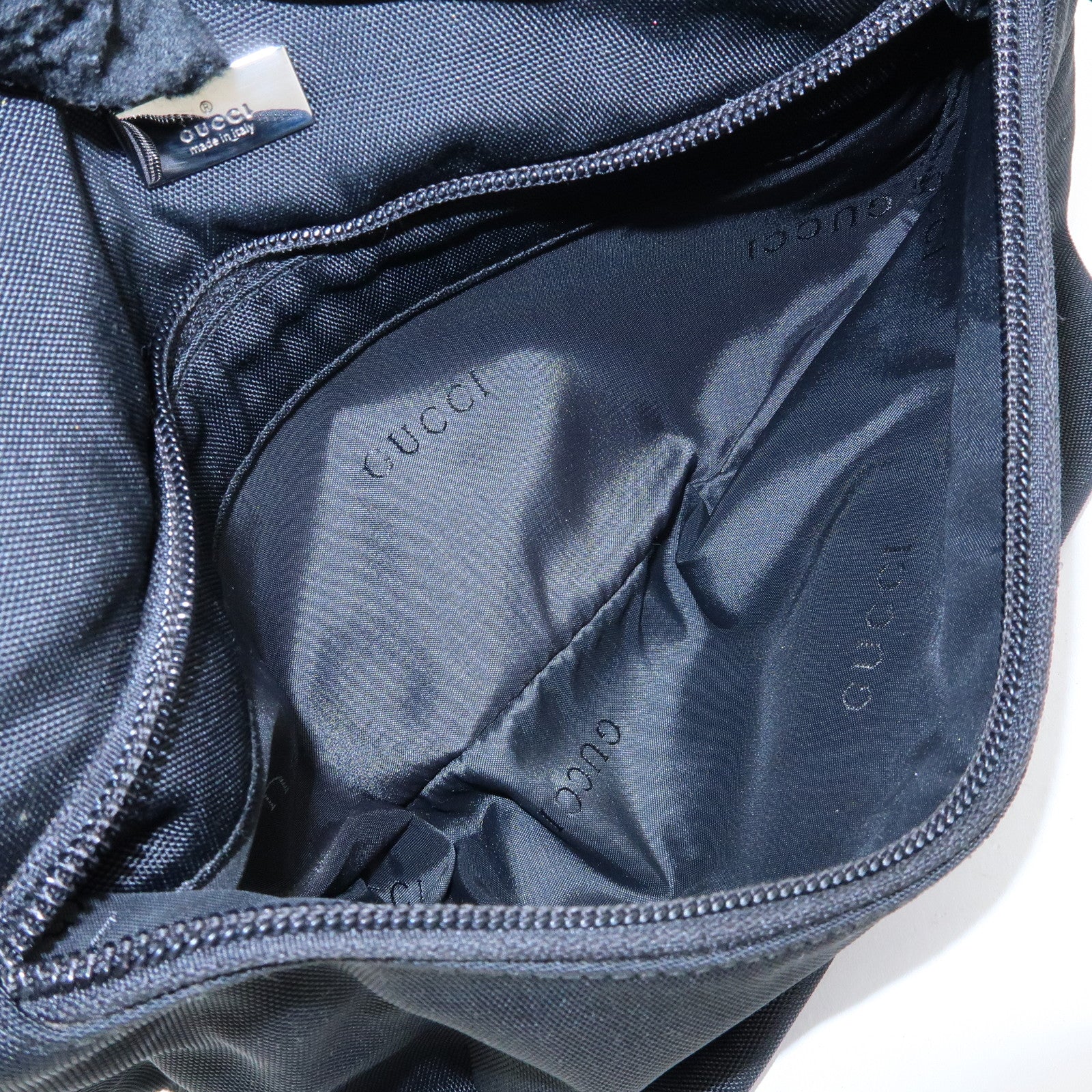 GUCCI Logo Nylon Leather Shoulder Bag Black 001・3386