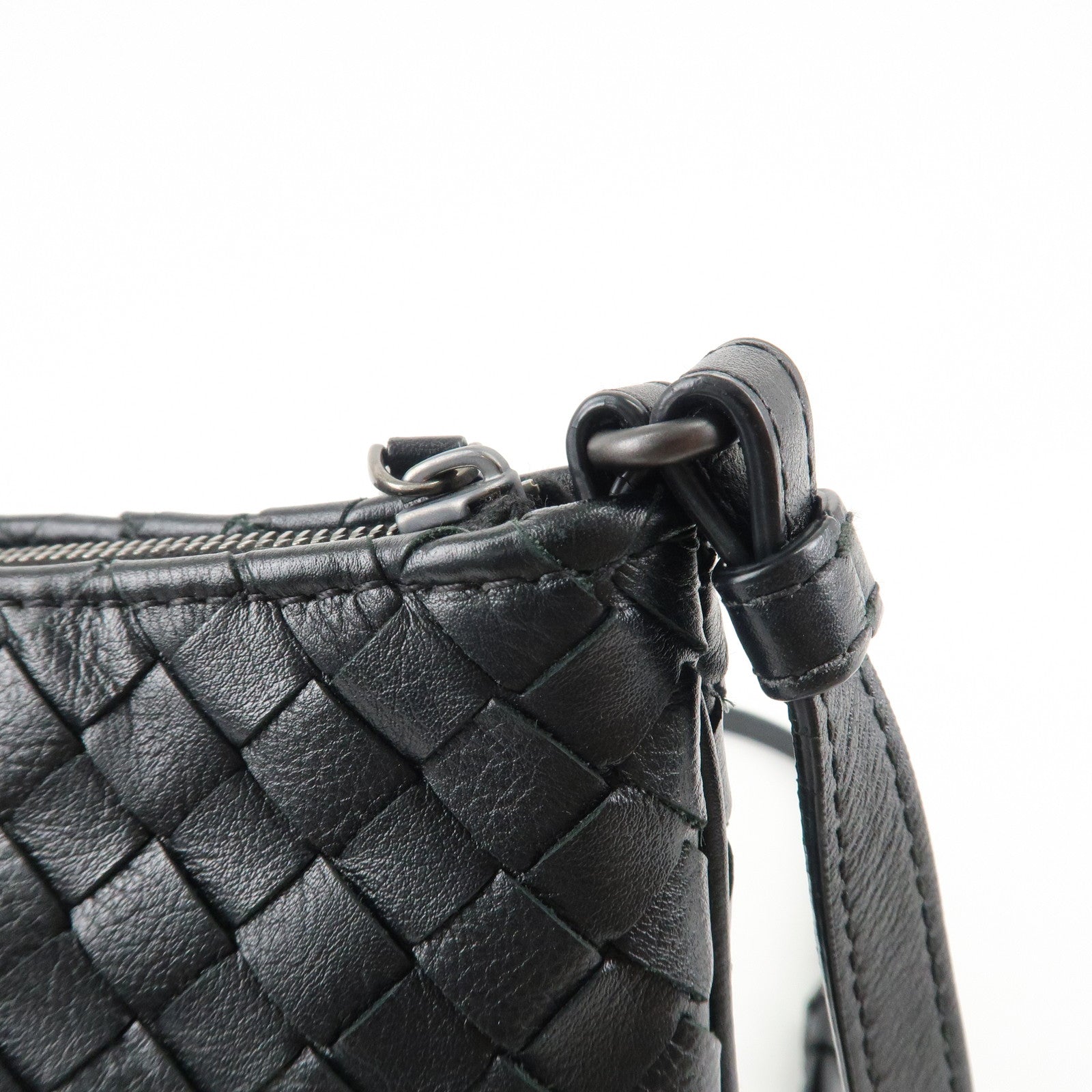 BOTTEGA VENETA Intrecciato Leather Shoulder Bag Black Used